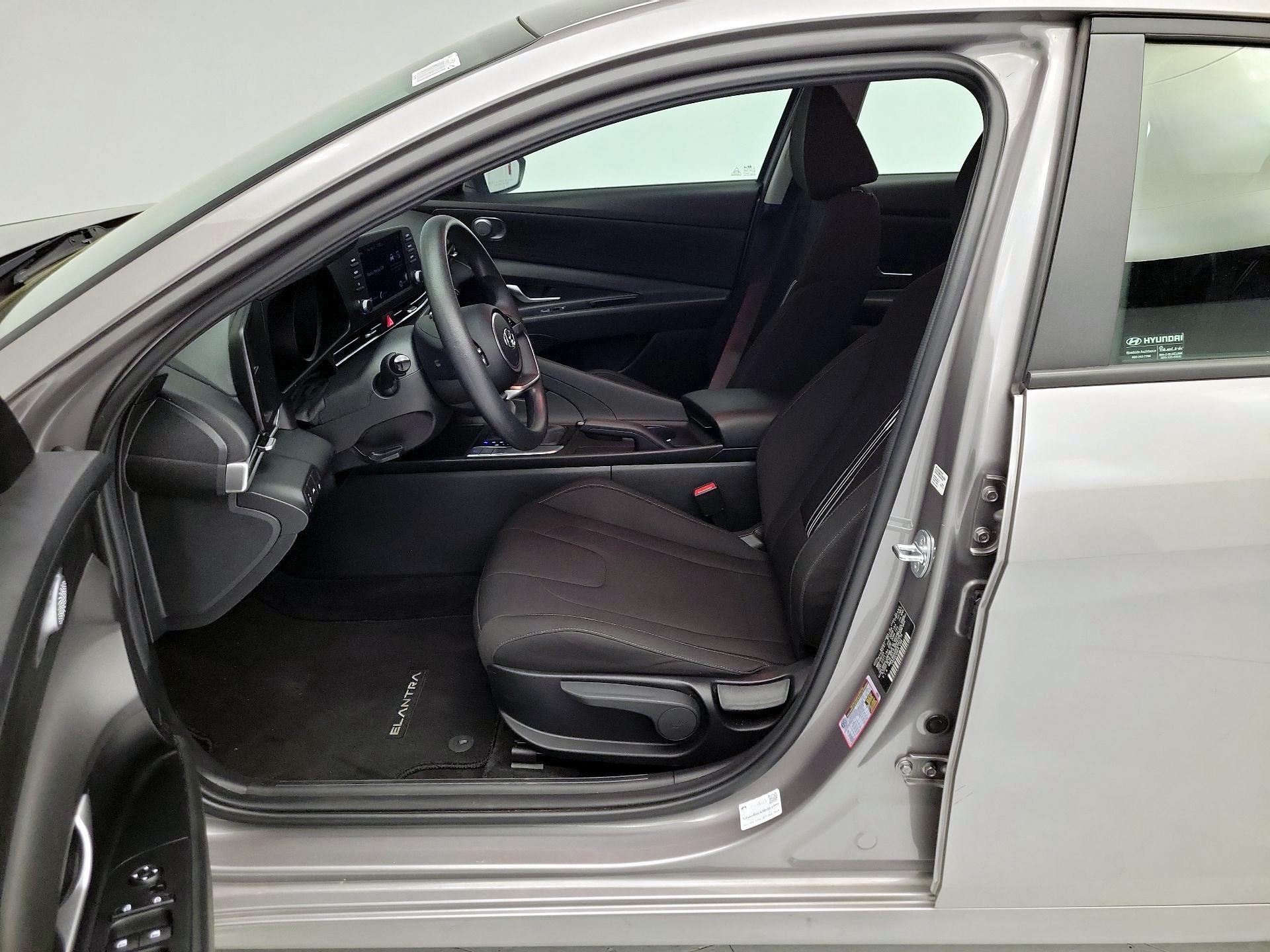 Thumbnail: 2023 Hyundai Elantra - 11