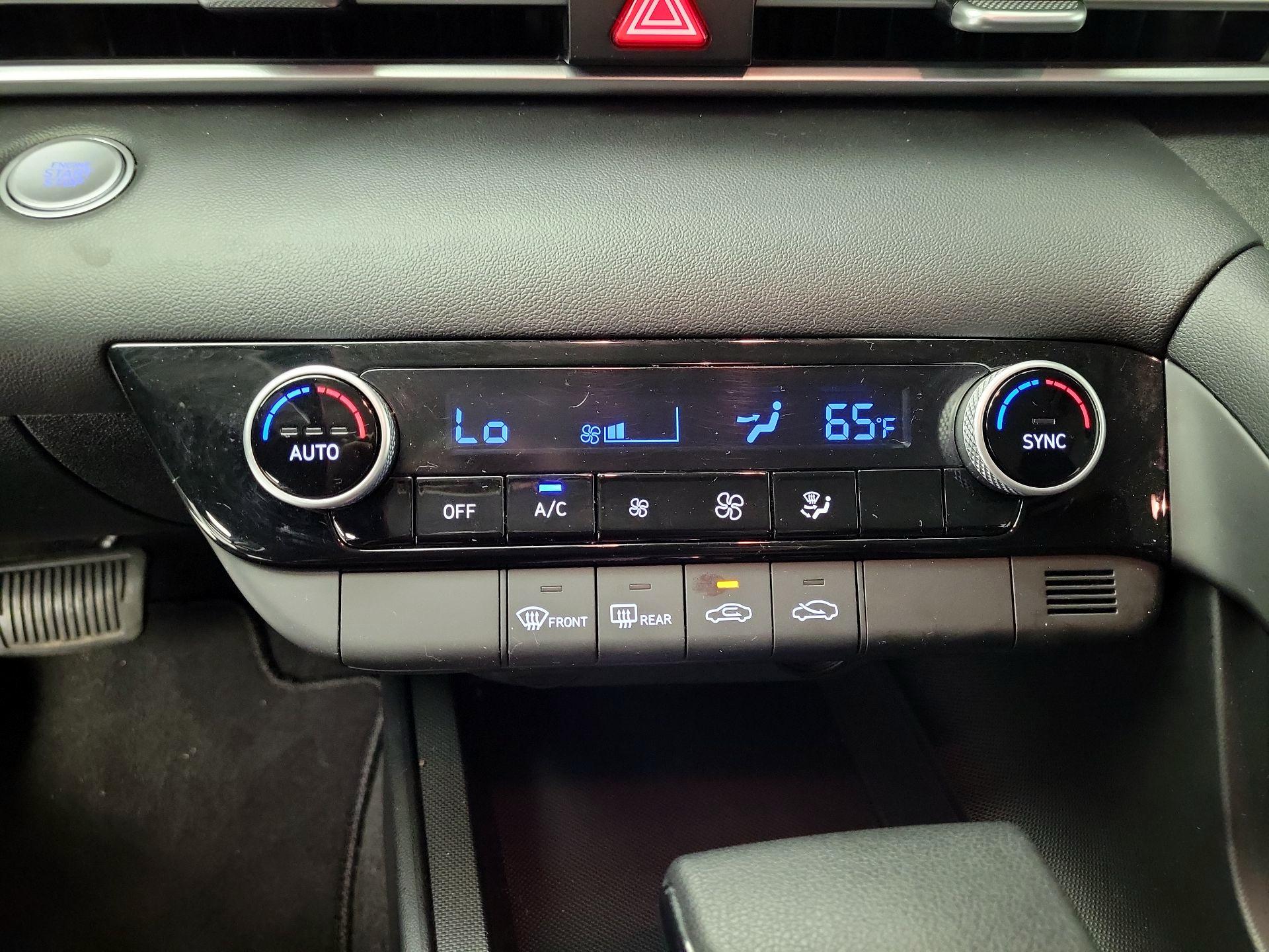 Thumbnail: 2023 Hyundai Elantra - 16