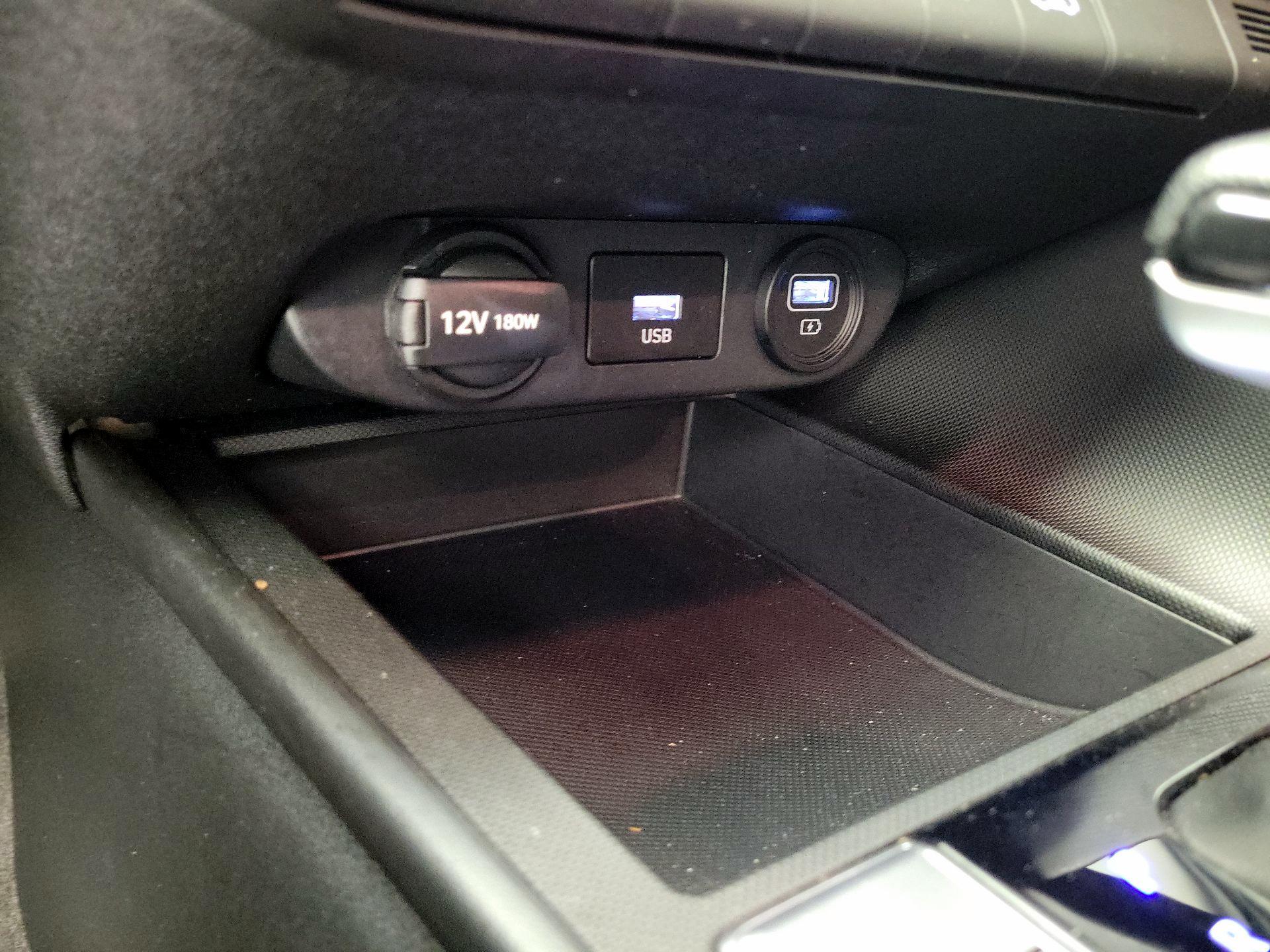 Thumbnail: 2023 Hyundai Elantra - 18