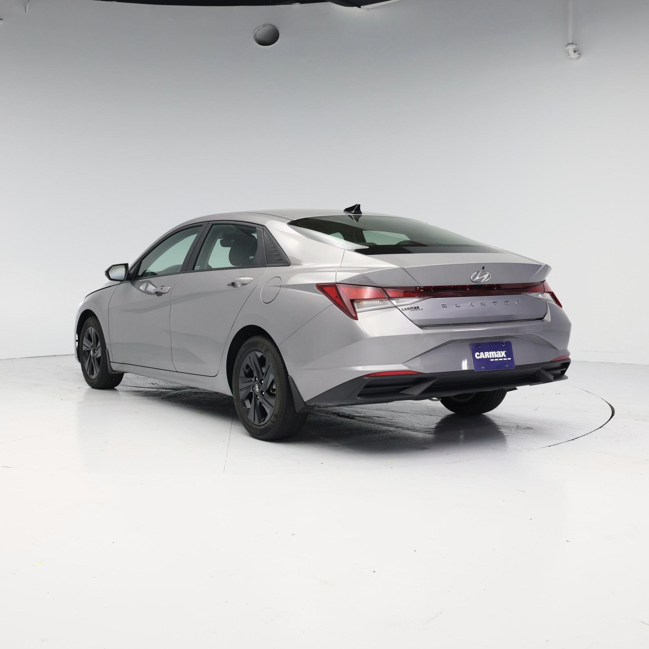 Thumbnail: 2023 Hyundai Elantra - 2