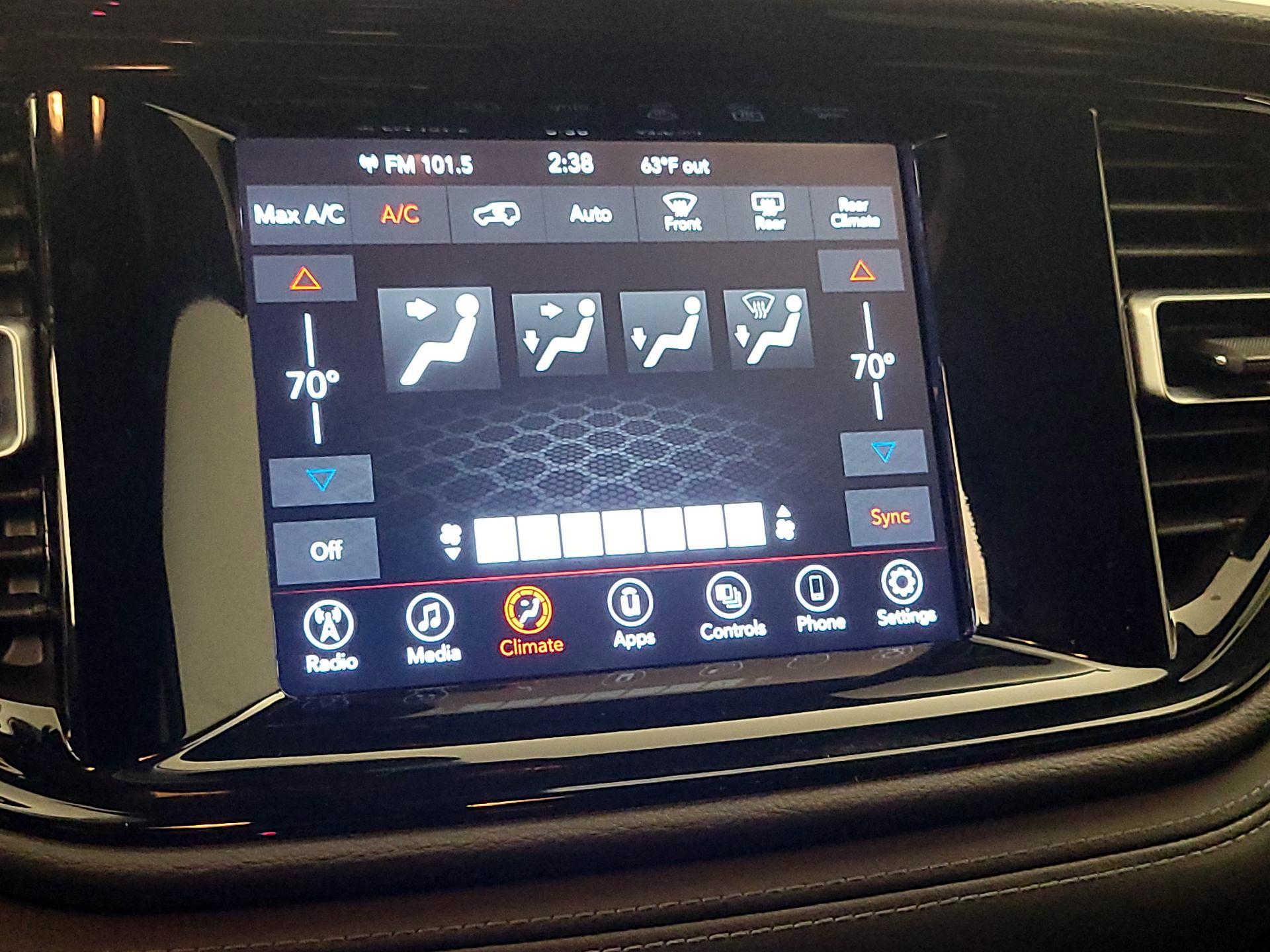 Thumbnail: 2022 Dodge Durango - 15