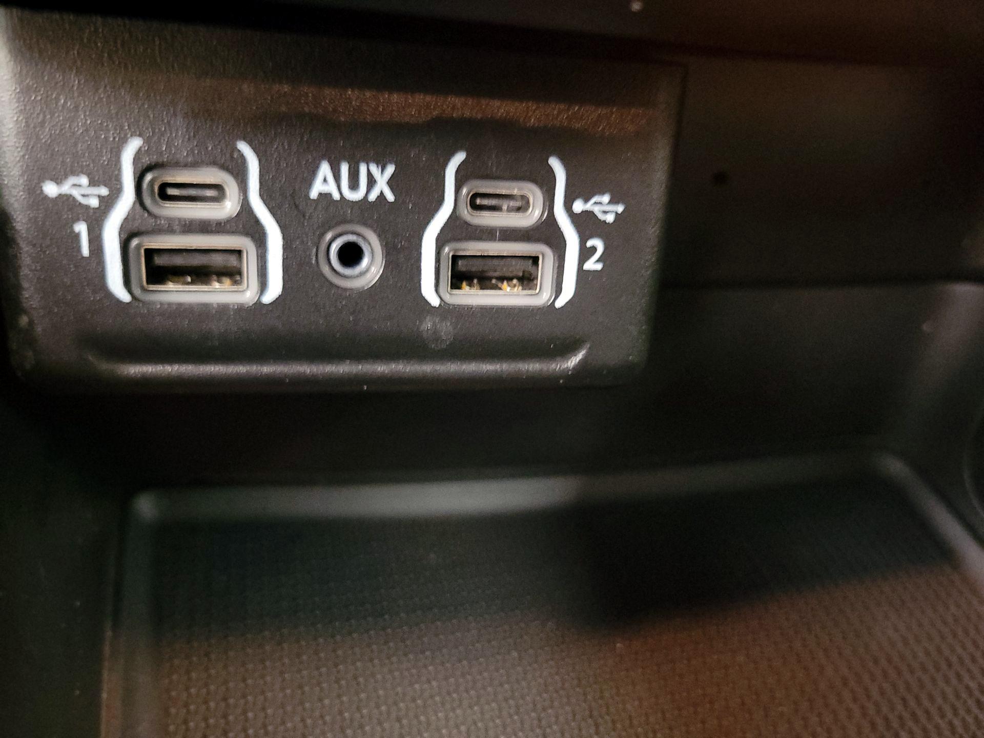 Thumbnail: 2022 Dodge Durango - 18