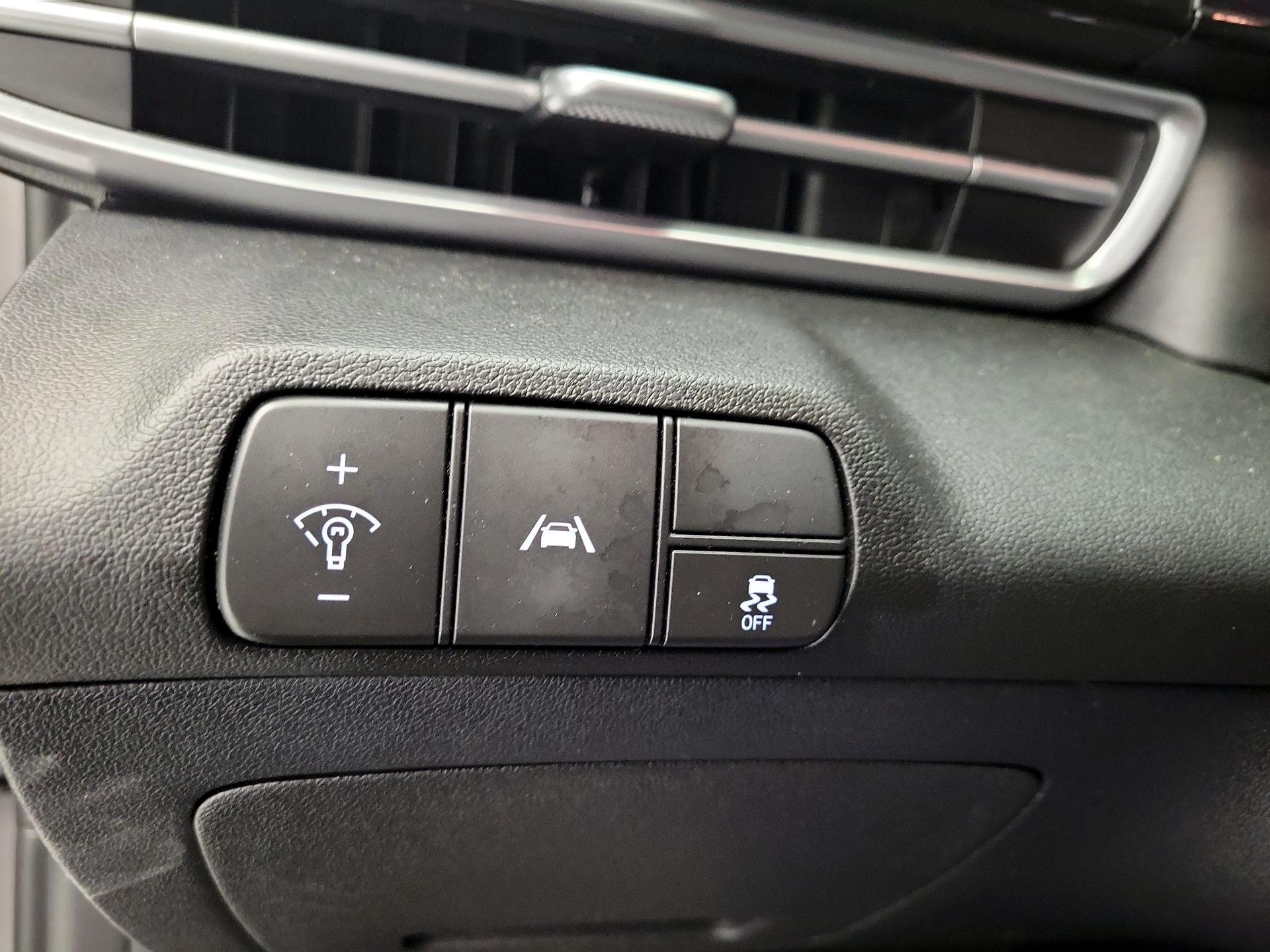 Thumbnail: 2023 Hyundai Elantra - 13