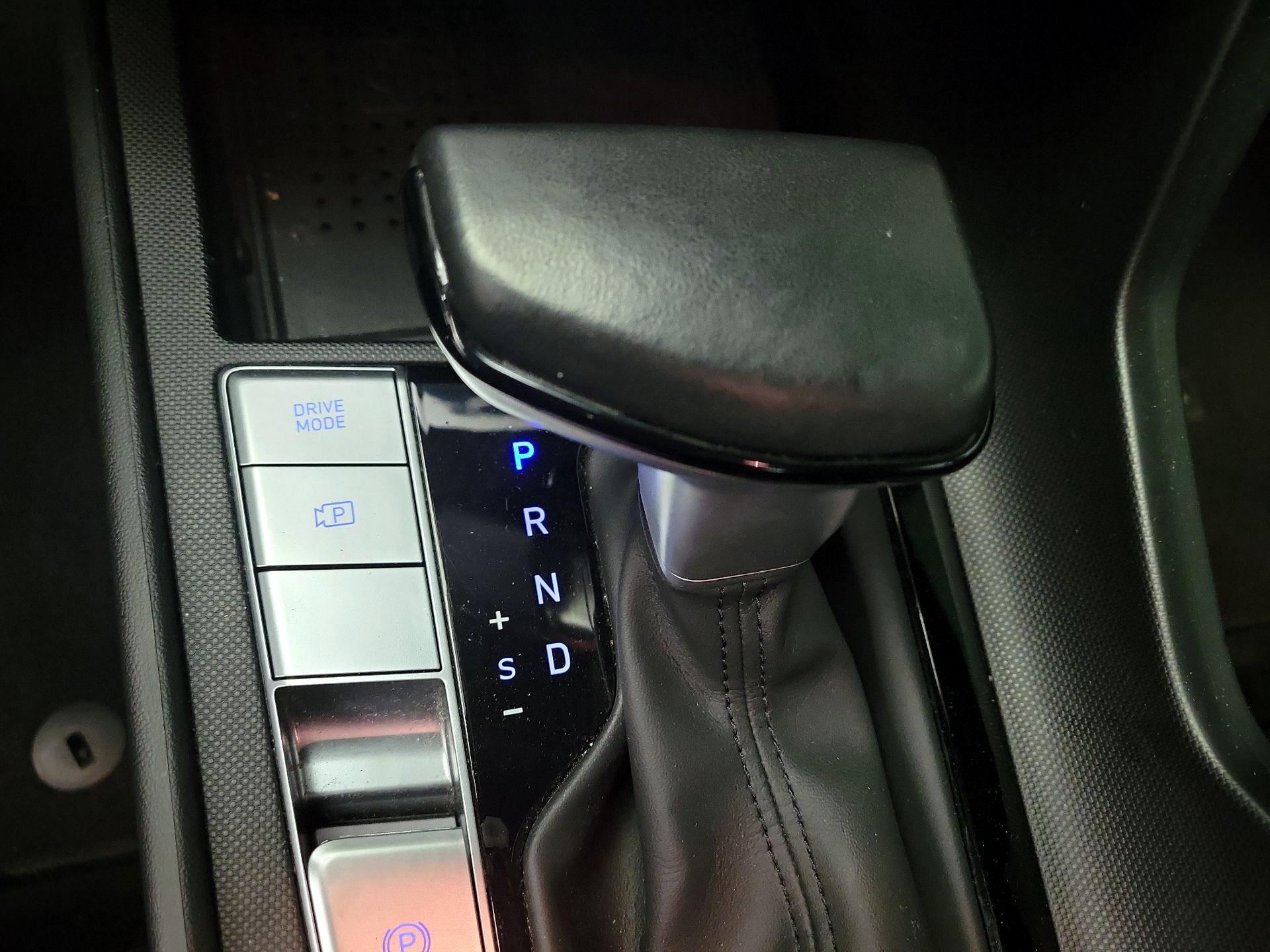 Thumbnail: 2023 Hyundai Elantra - 18