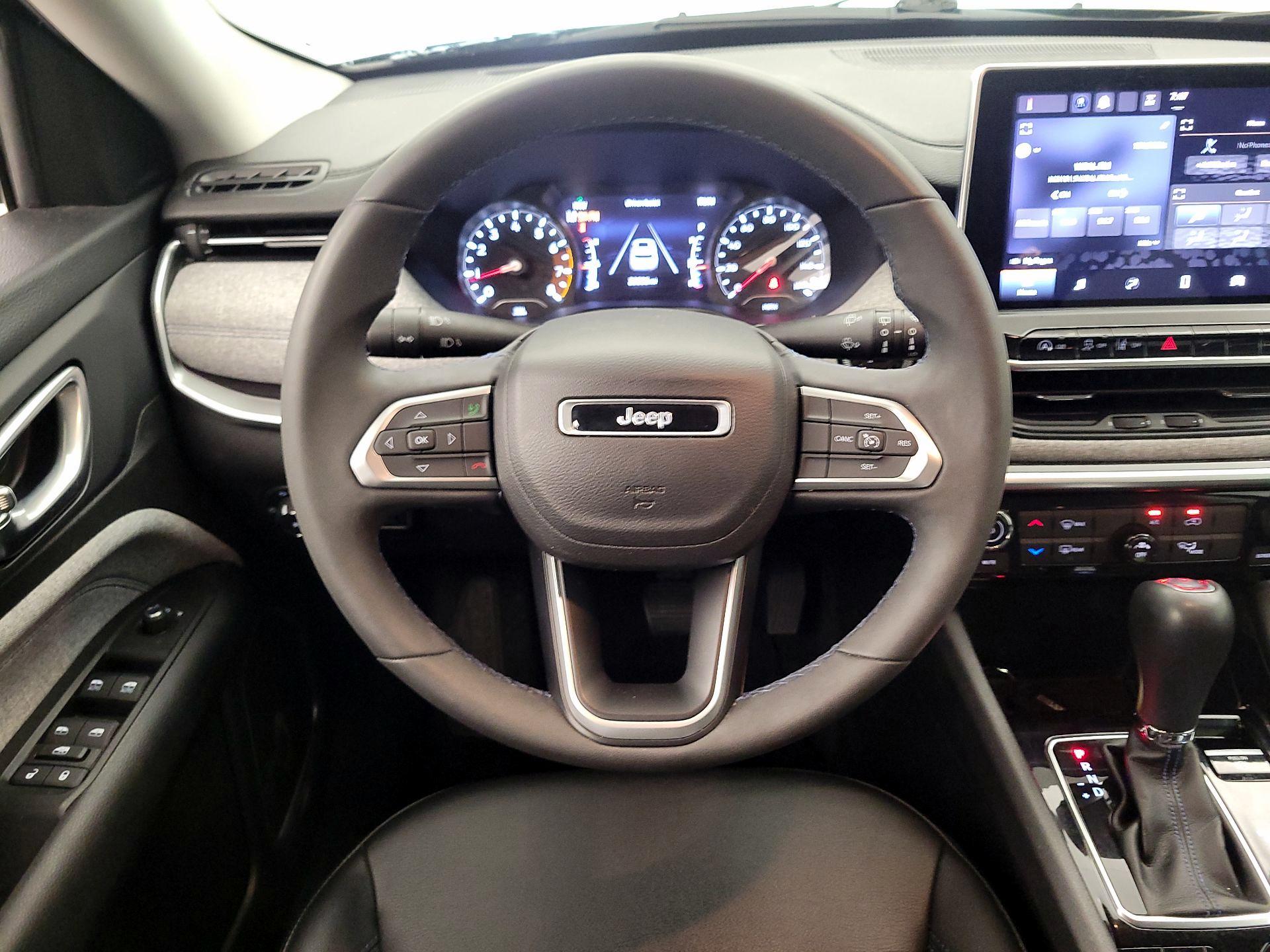 Thumbnail: 2022 Jeep Compass - 10