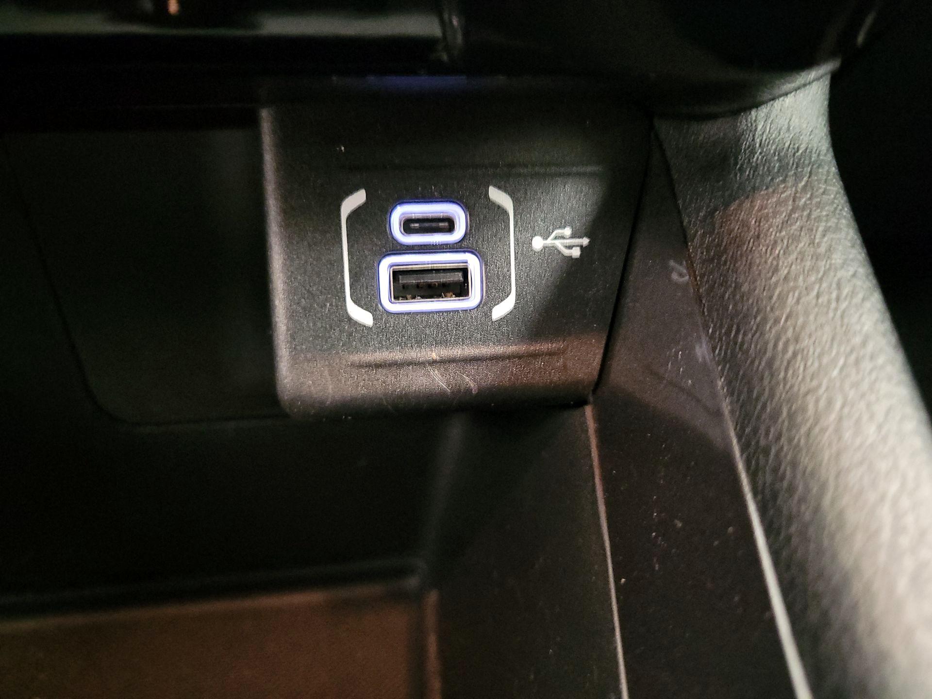 Thumbnail: 2022 Jeep Compass - 18