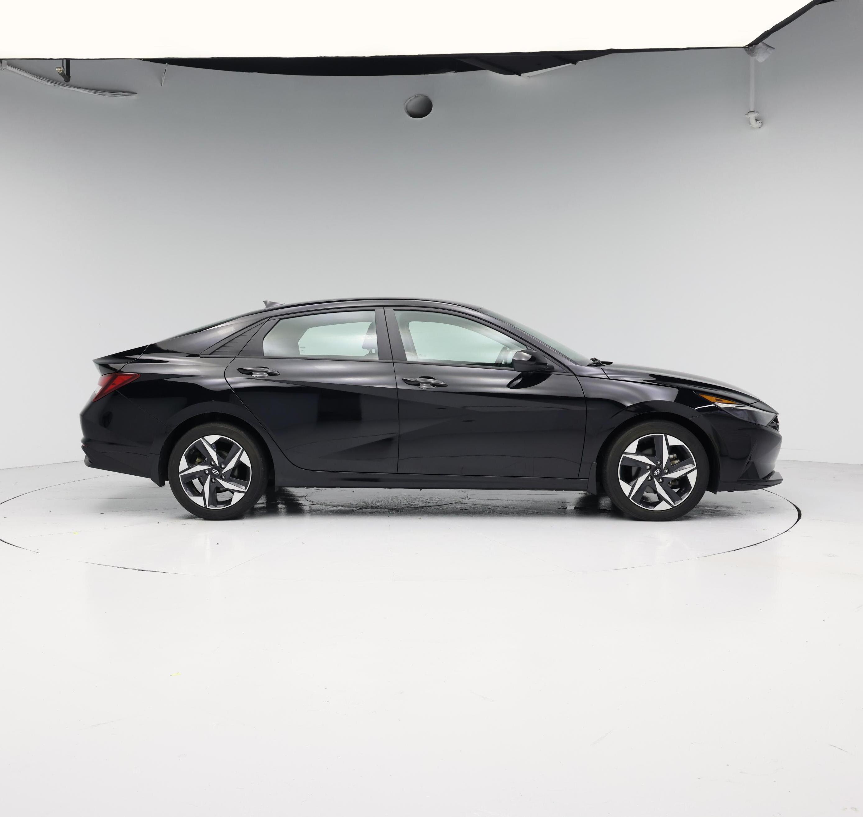 Thumbnail: 2023 Hyundai Elantra - 7