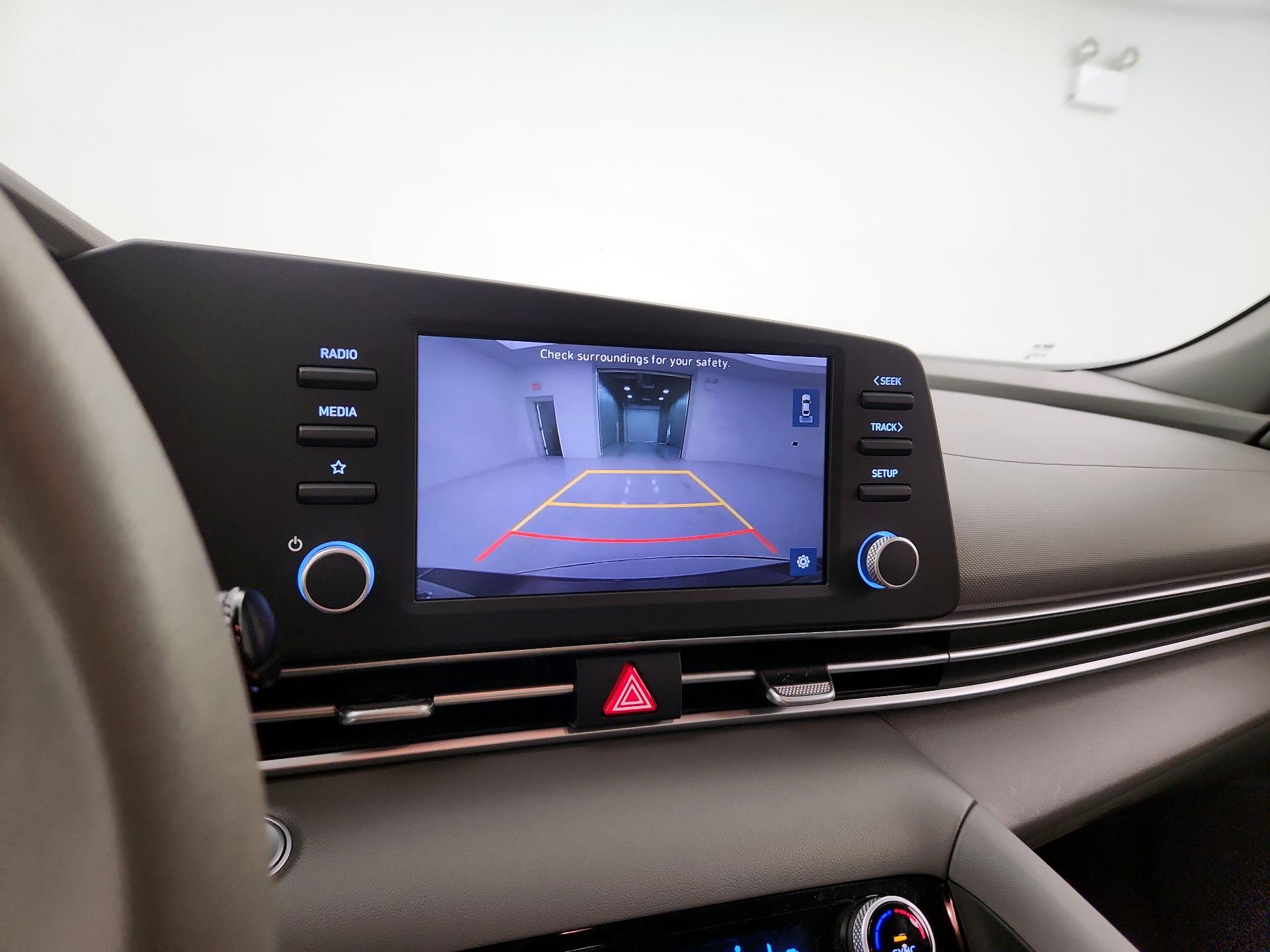 Thumbnail: 2022 Hyundai Elantra - 14