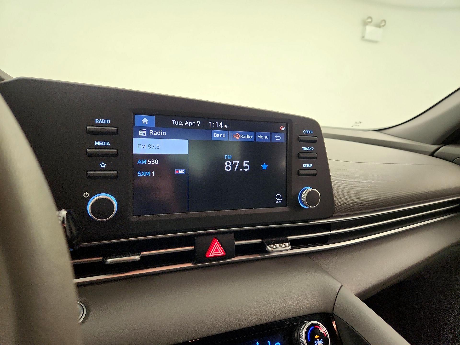 Thumbnail: 2022 Hyundai Elantra - 15