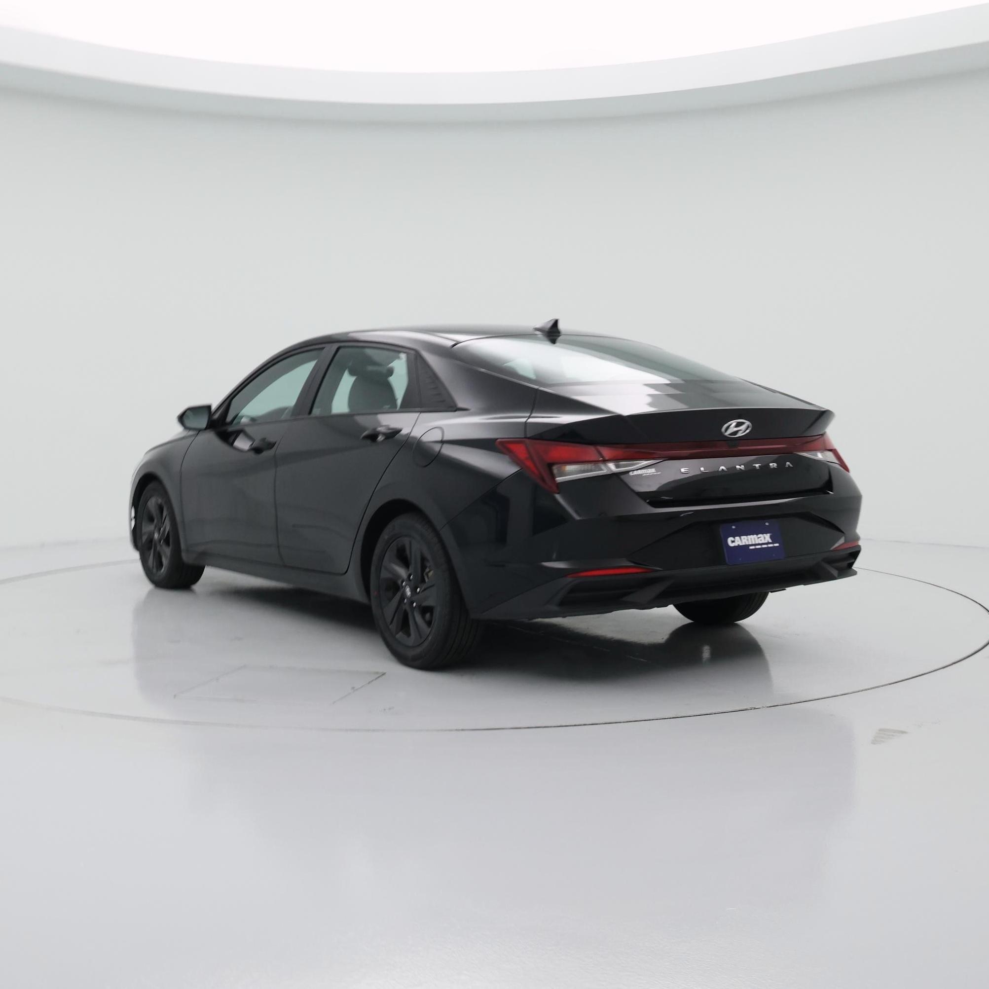 Thumbnail: 2022 Hyundai Elantra - 2