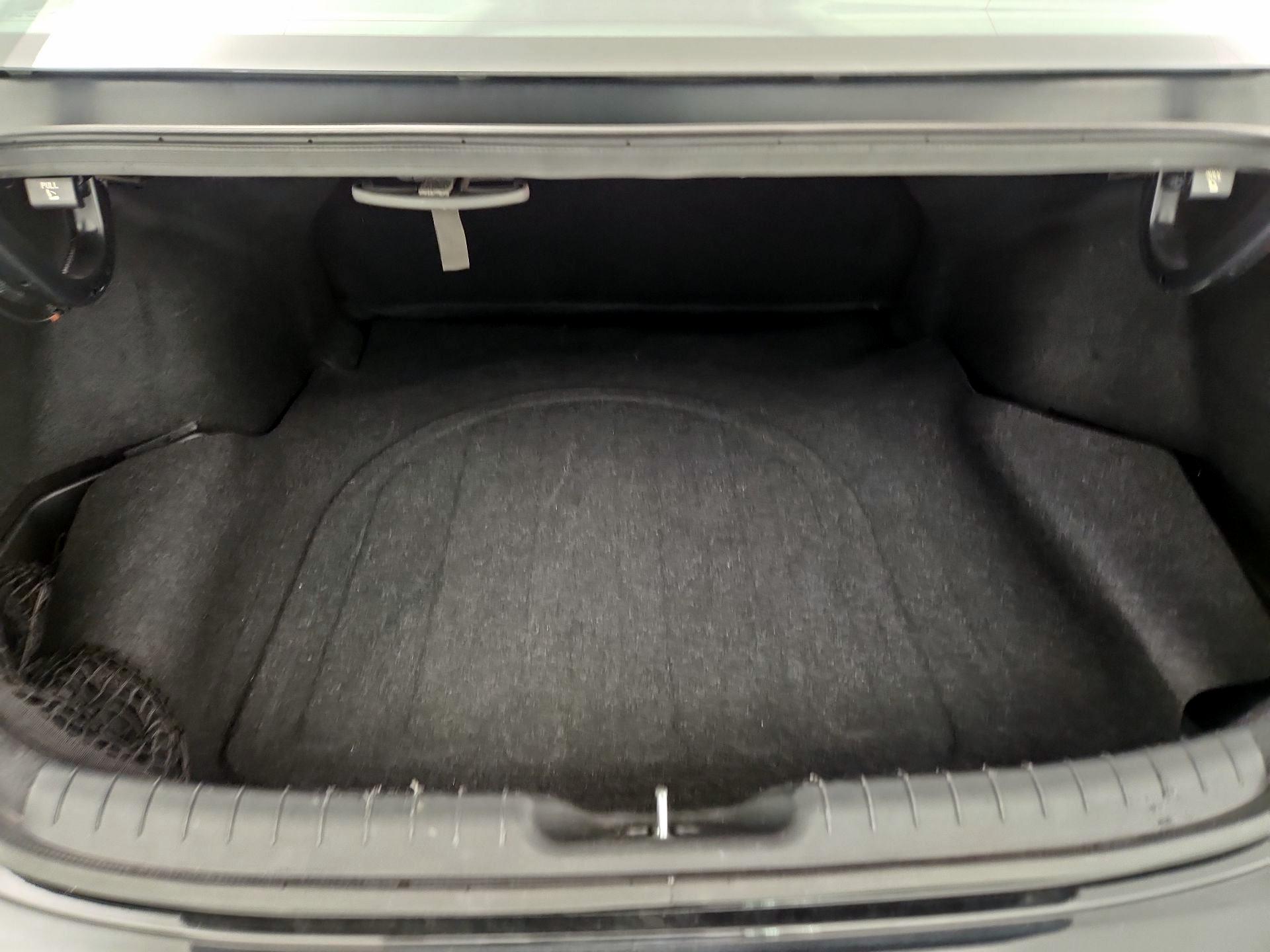 Thumbnail: 2022 Hyundai Elantra - 20