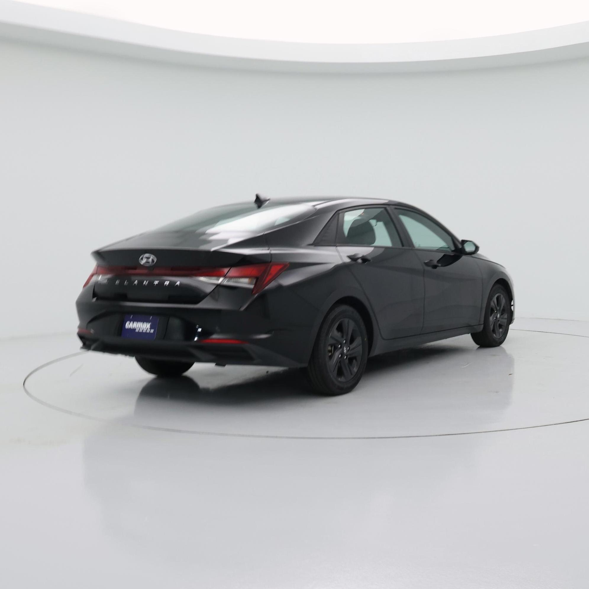 Thumbnail: 2022 Hyundai Elantra - 8