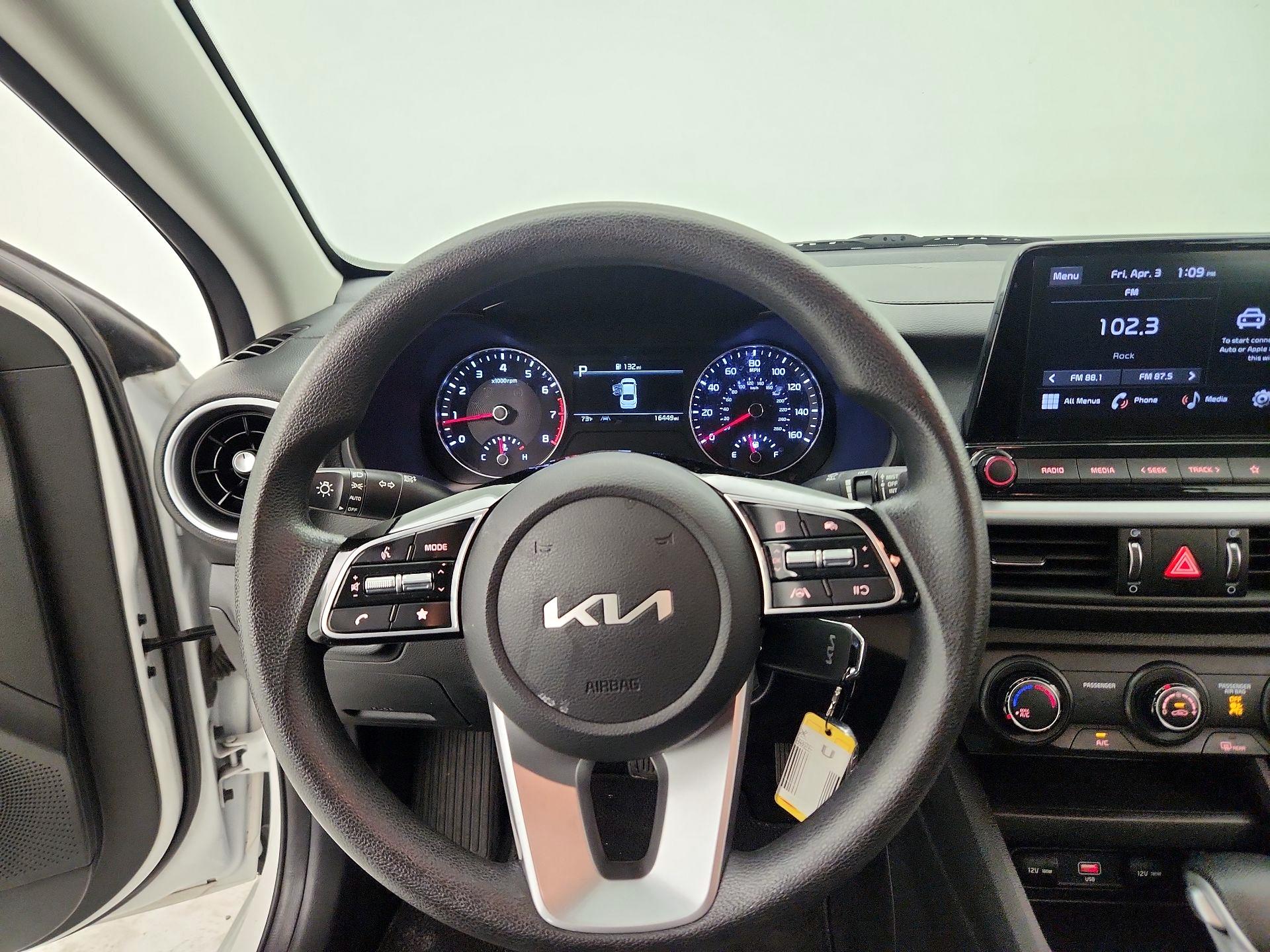 Thumbnail: 2023 Kia Forte - 10