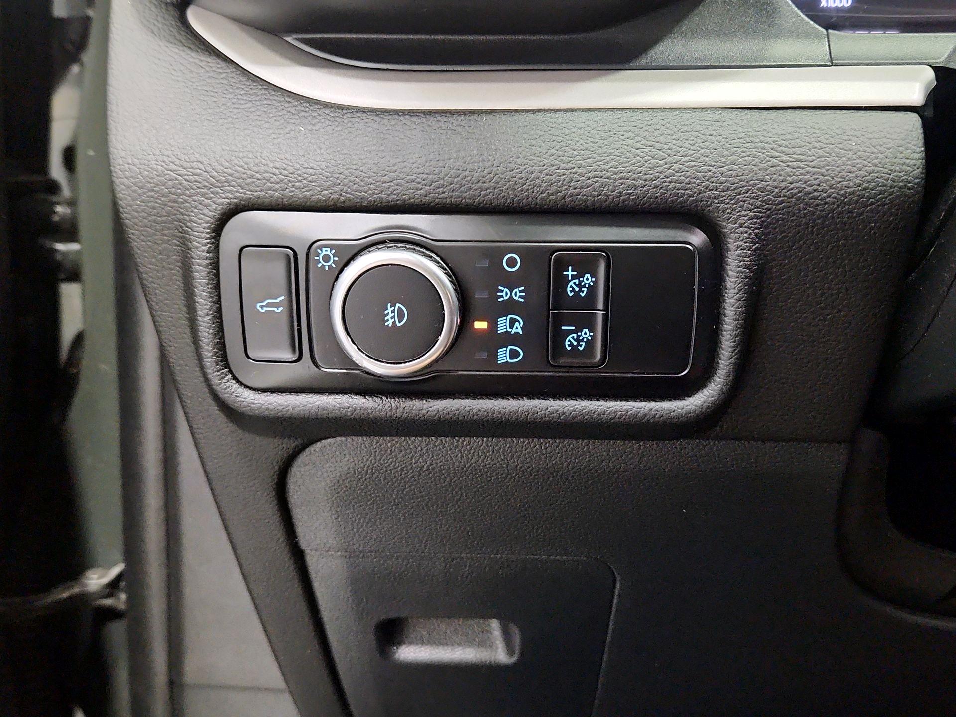 Thumbnail: 2023 Ford Explorer - 13