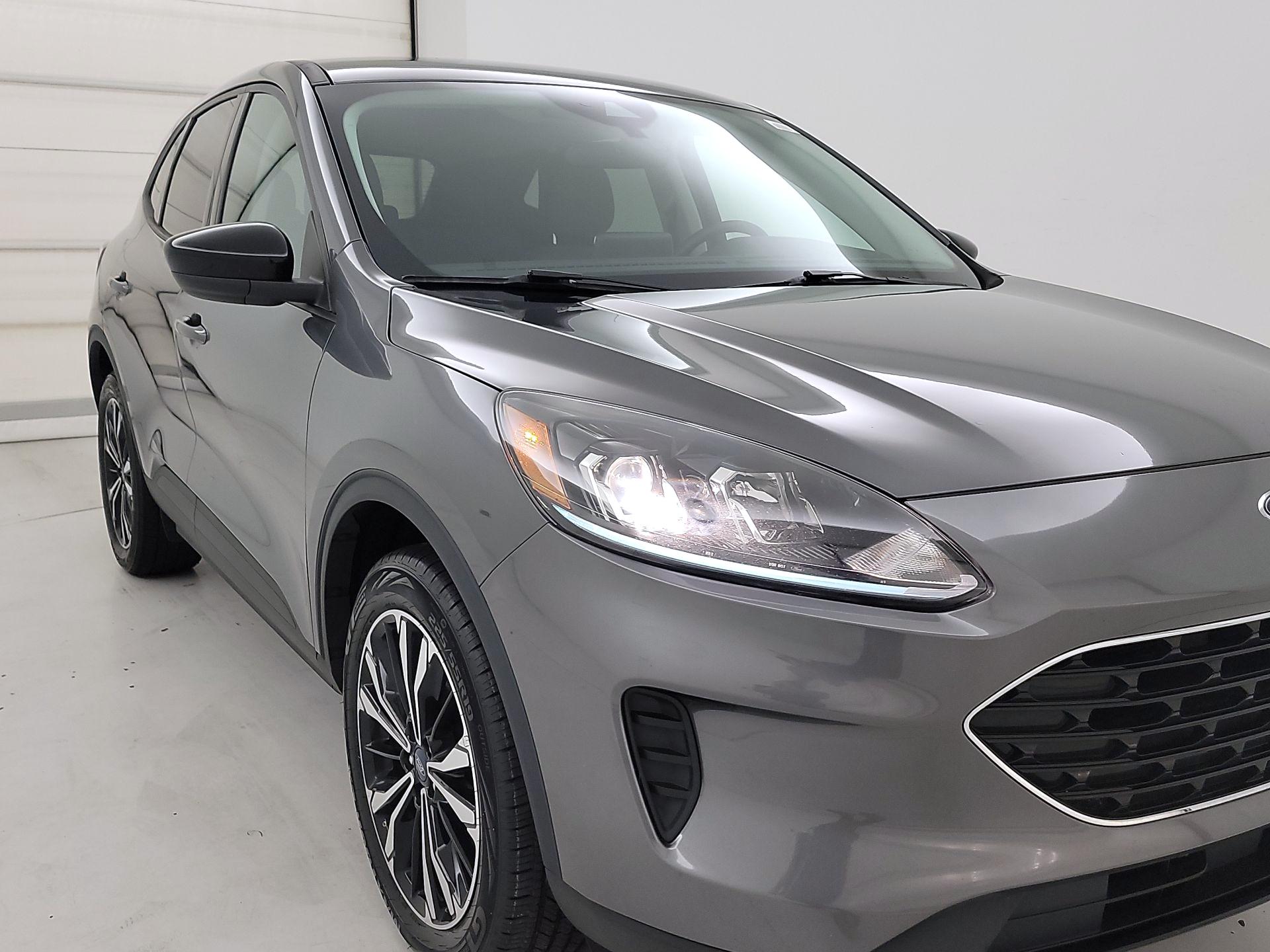 Thumbnail: 2021 Ford Escape - 1