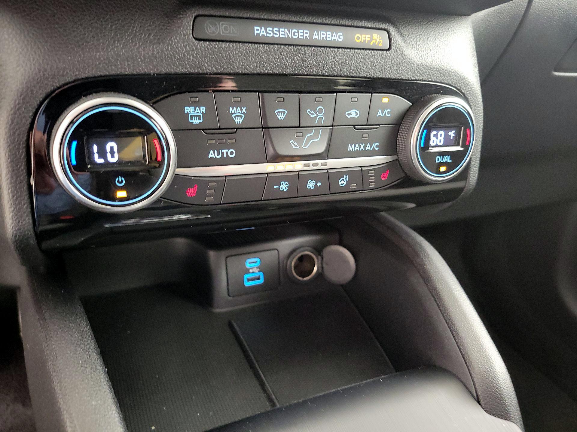 Thumbnail: 2021 Ford Escape - 14