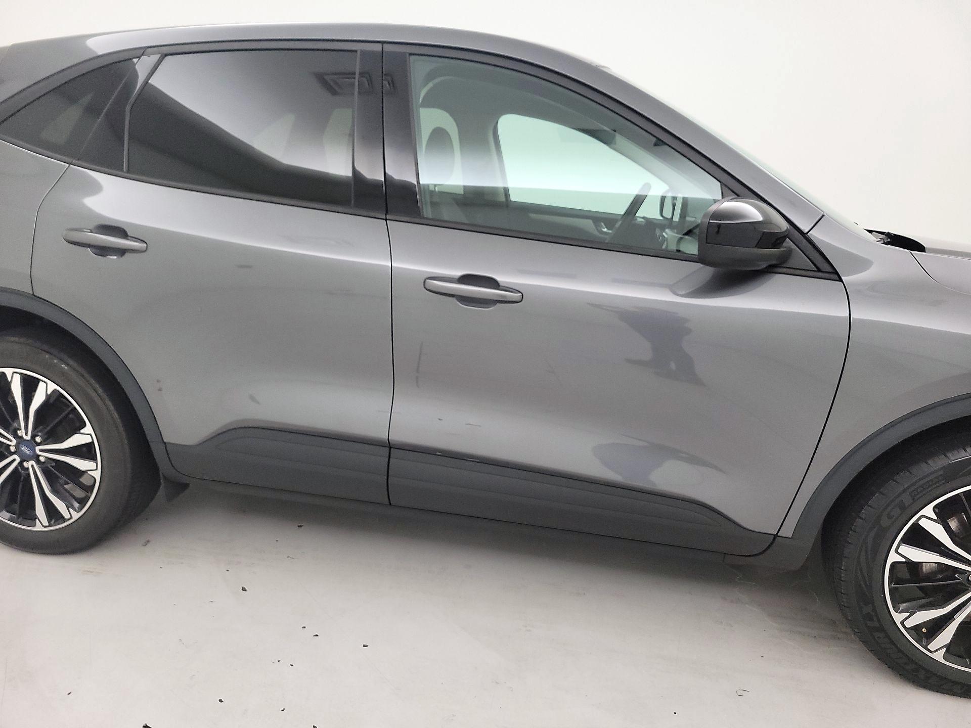 Thumbnail: 2021 Ford Escape - 4