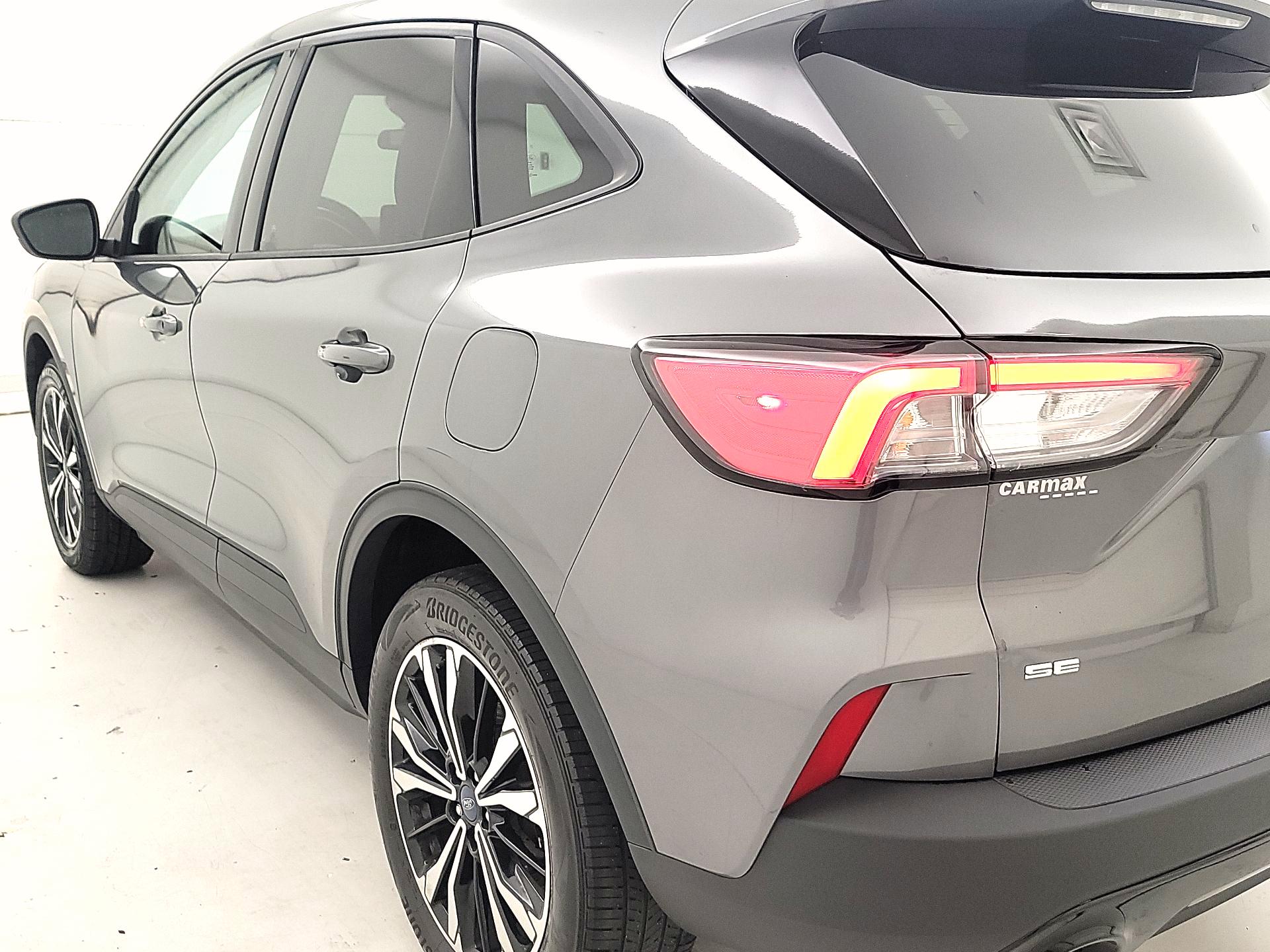 Thumbnail: 2021 Ford Escape - 7