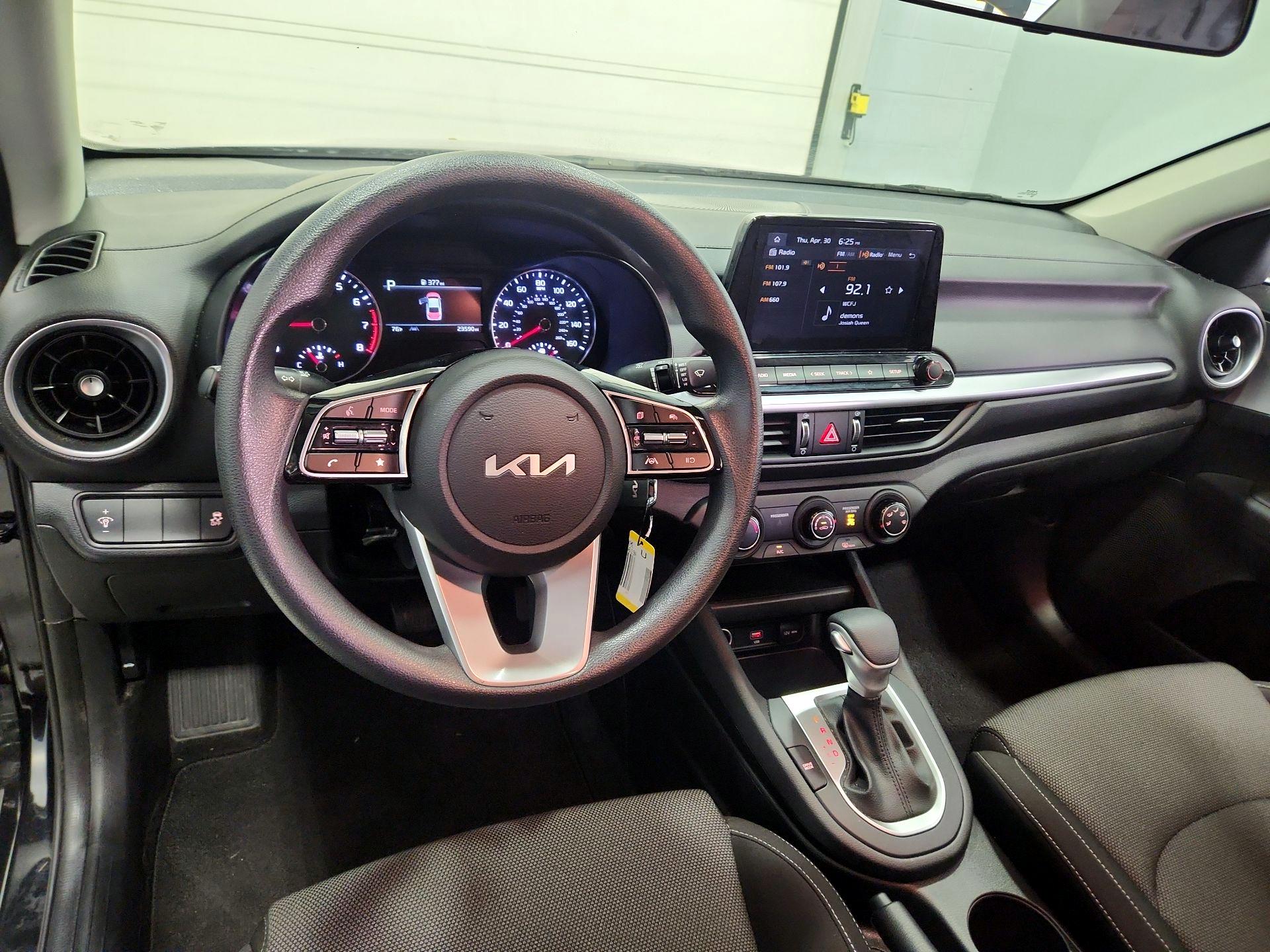 Thumbnail: 2023 Kia Forte - 9