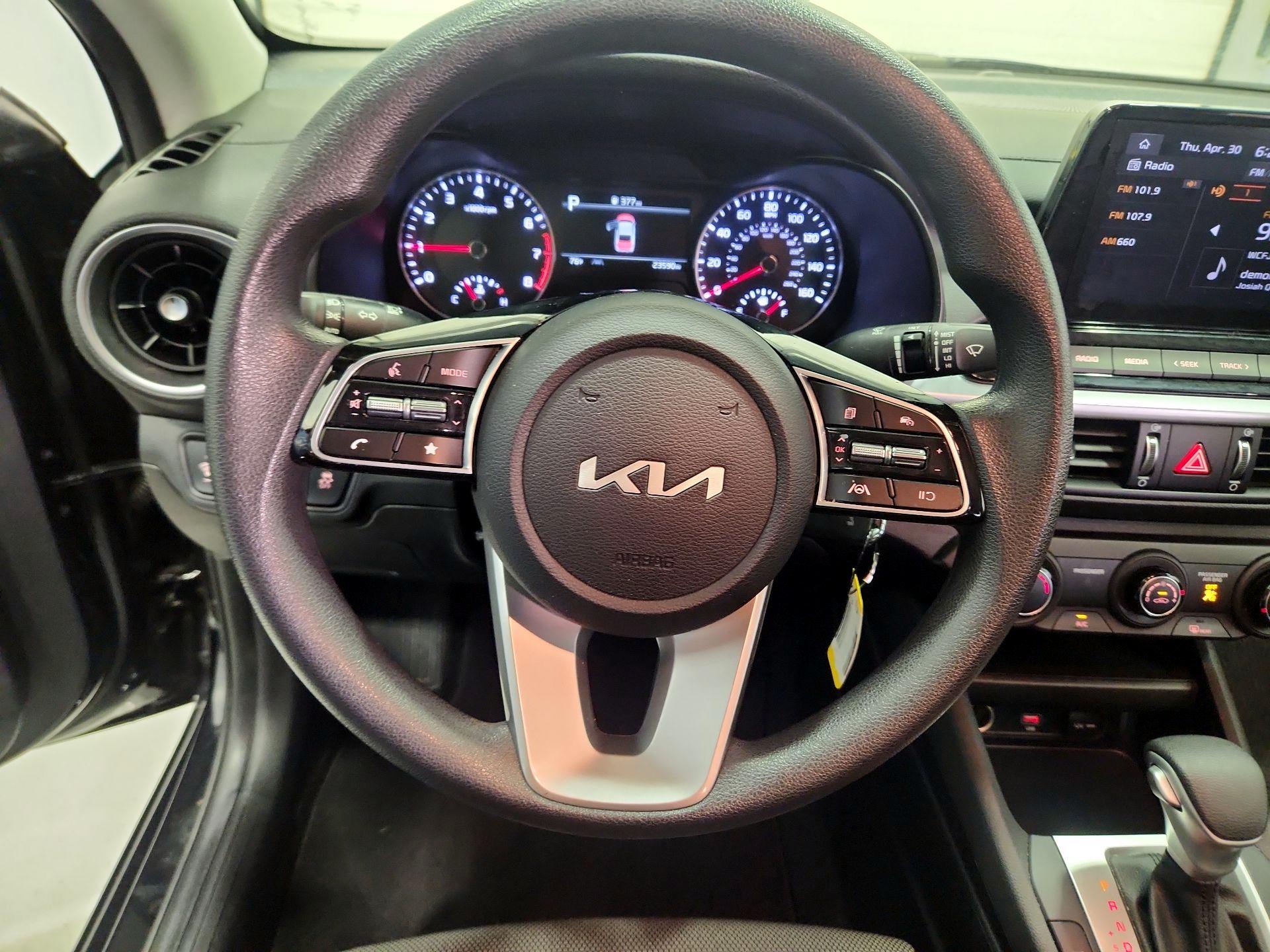 Thumbnail: 2023 Kia Forte - 10