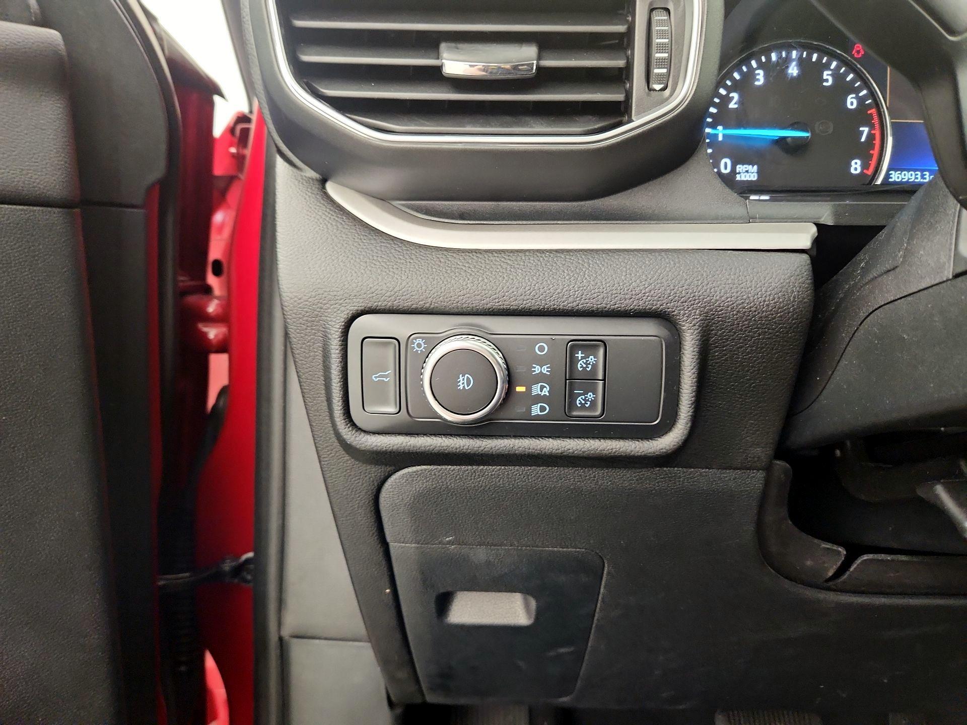 Thumbnail: 2022 Ford Explorer - 13