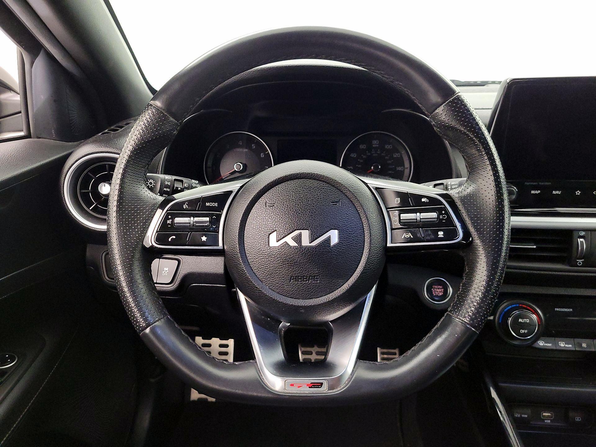 Thumbnail: 2023 Kia Forte - 10