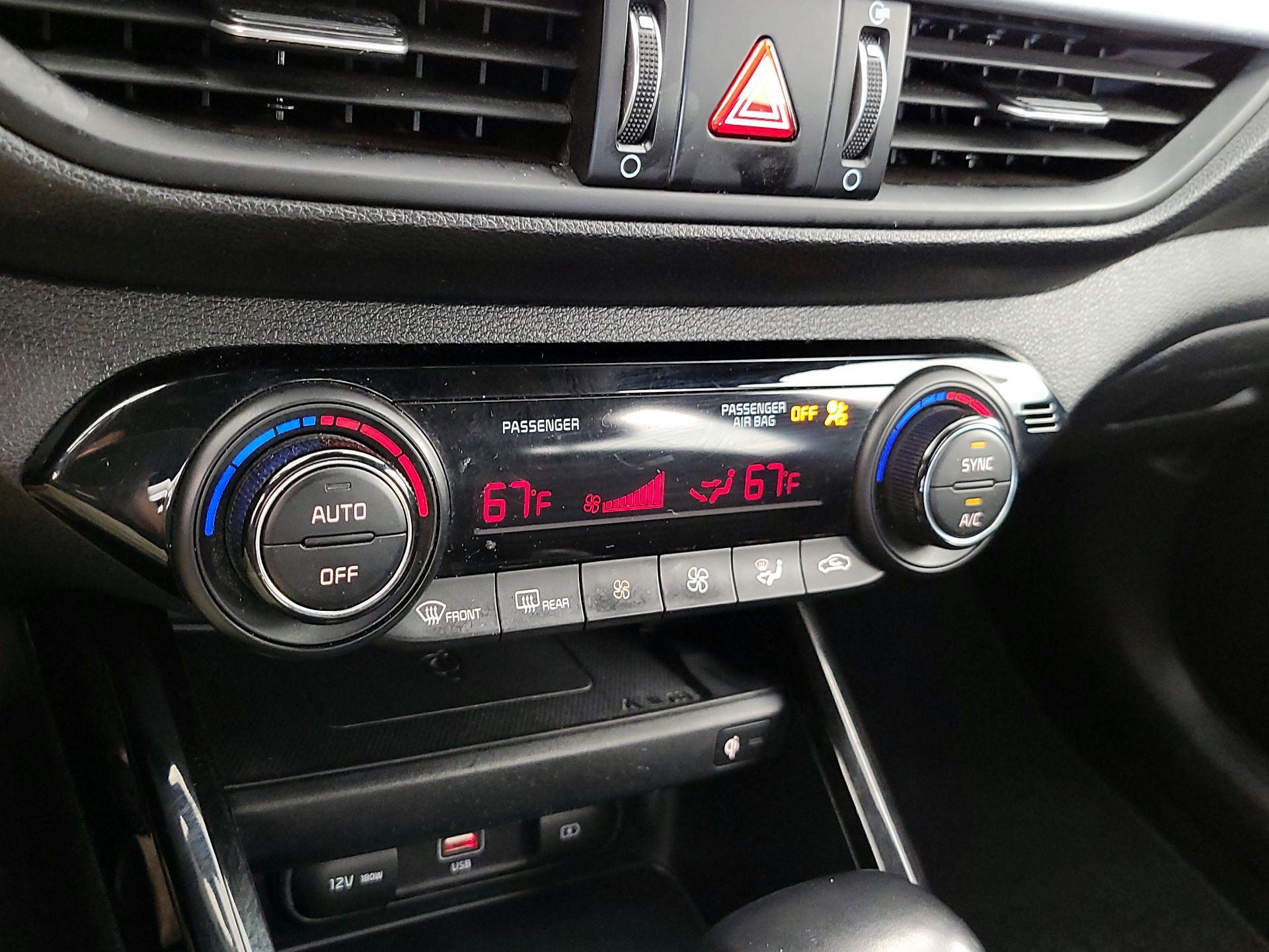 Thumbnail: 2023 Kia Forte - 17