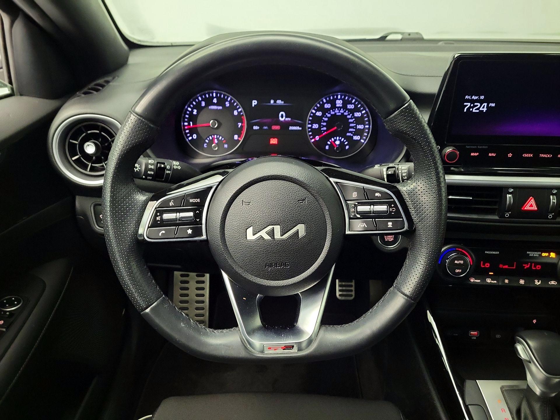 Thumbnail: 2023 Kia Forte - 10