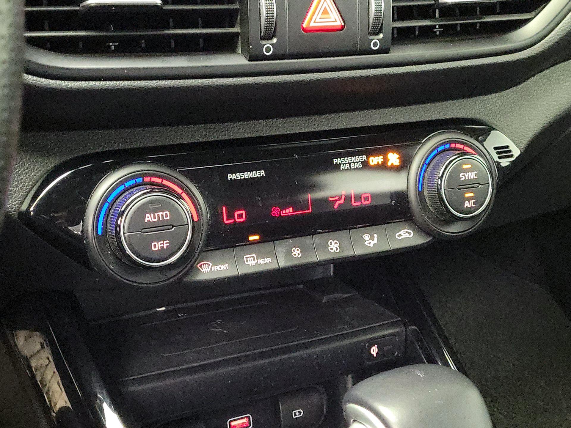 Thumbnail: 2023 Kia Forte - 16