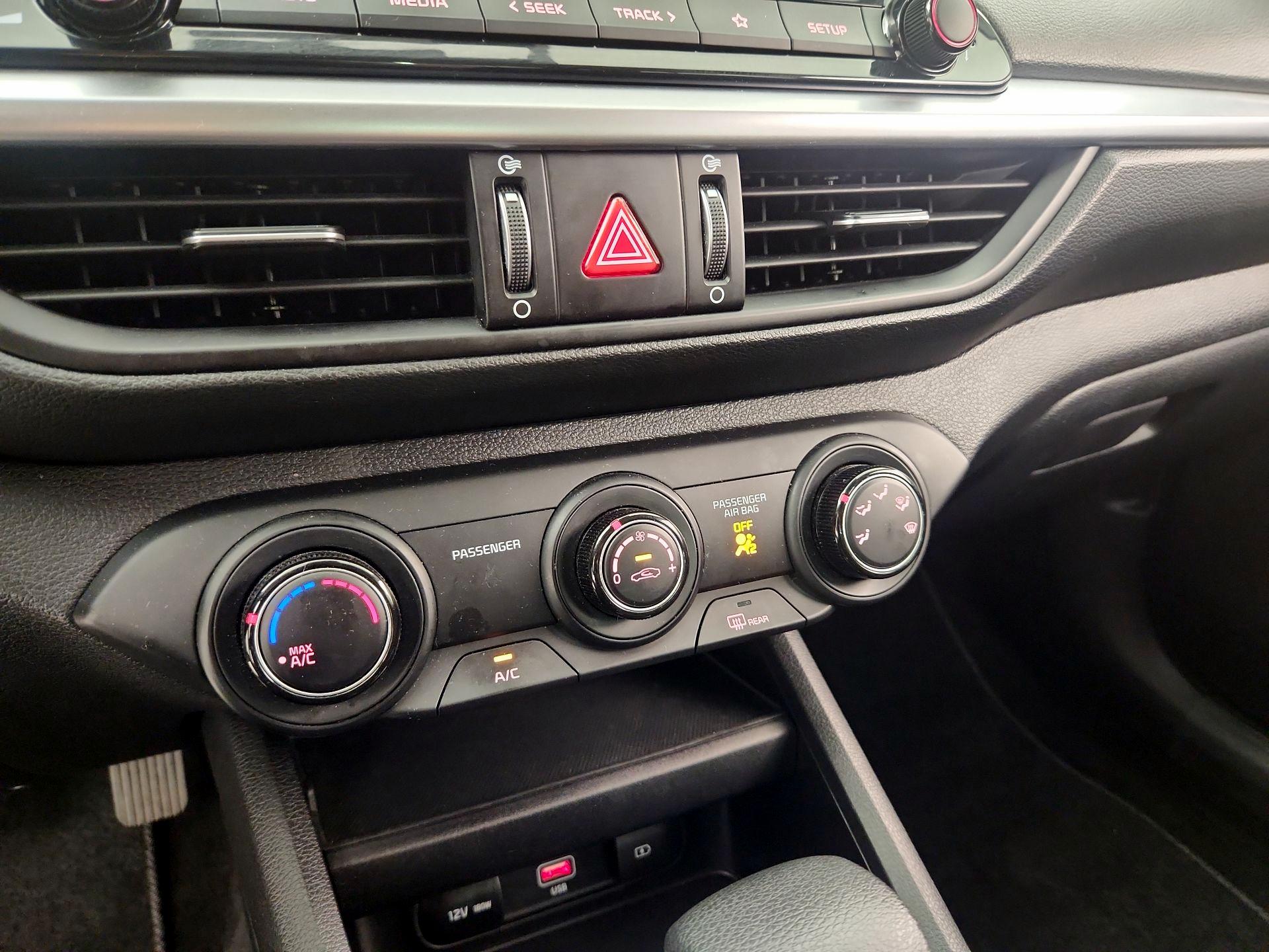 Thumbnail: 2024 Kia Forte - 16