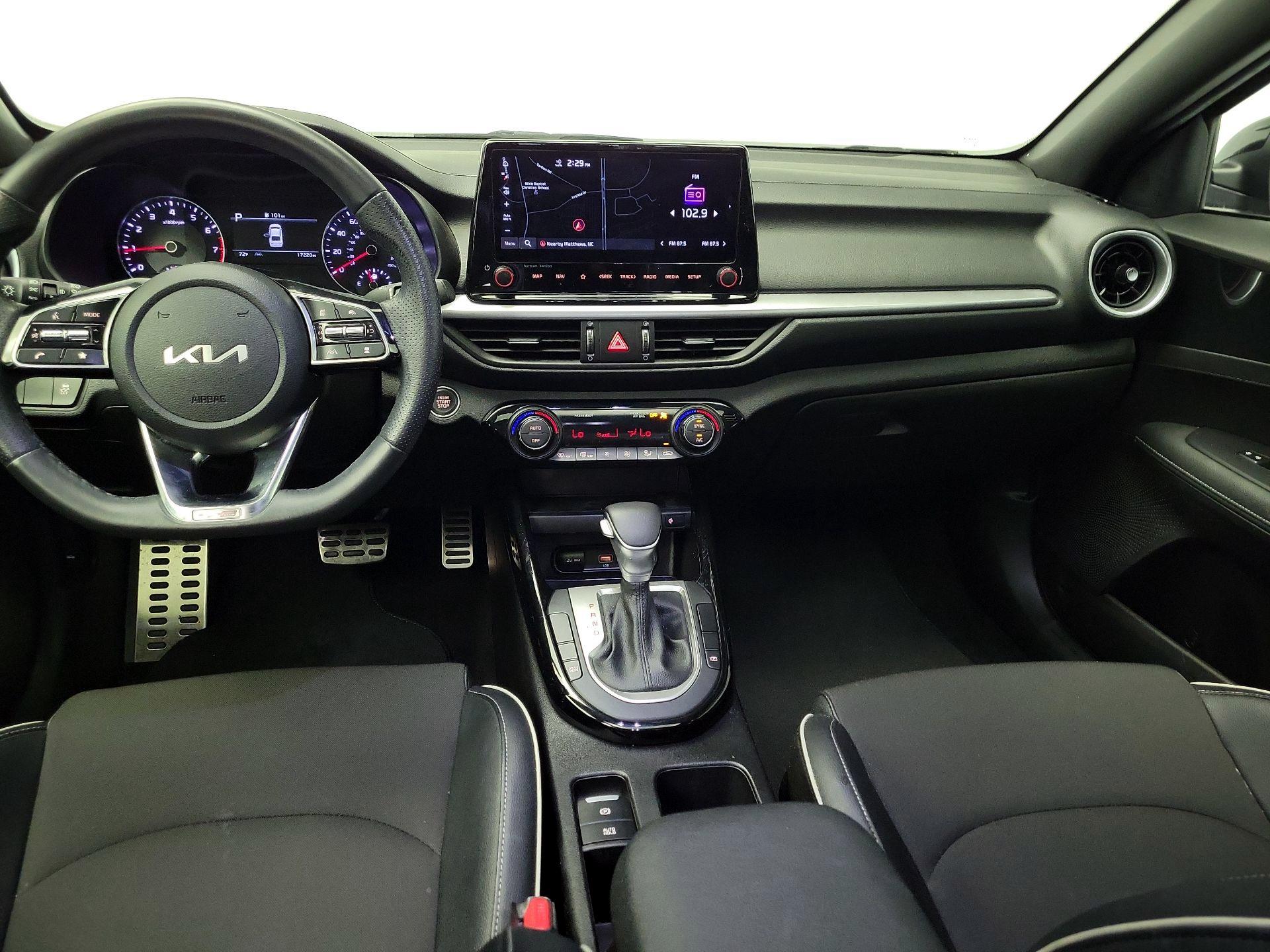 Thumbnail: 2023 Kia Forte - 9