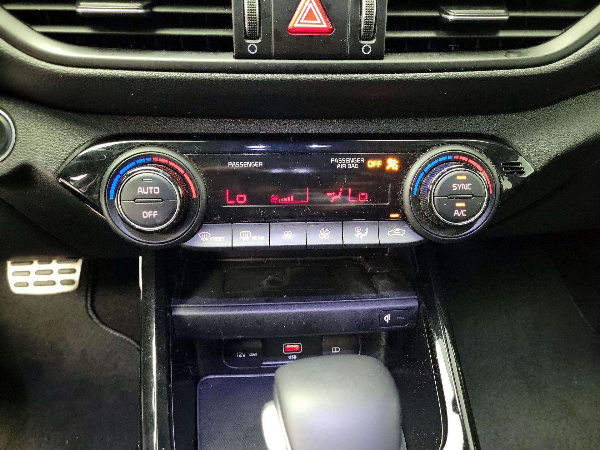 Thumbnail: 2023 Kia Forte - 17