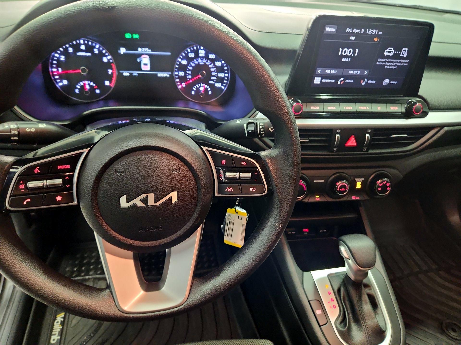 Thumbnail: 2023 Kia Forte - 9