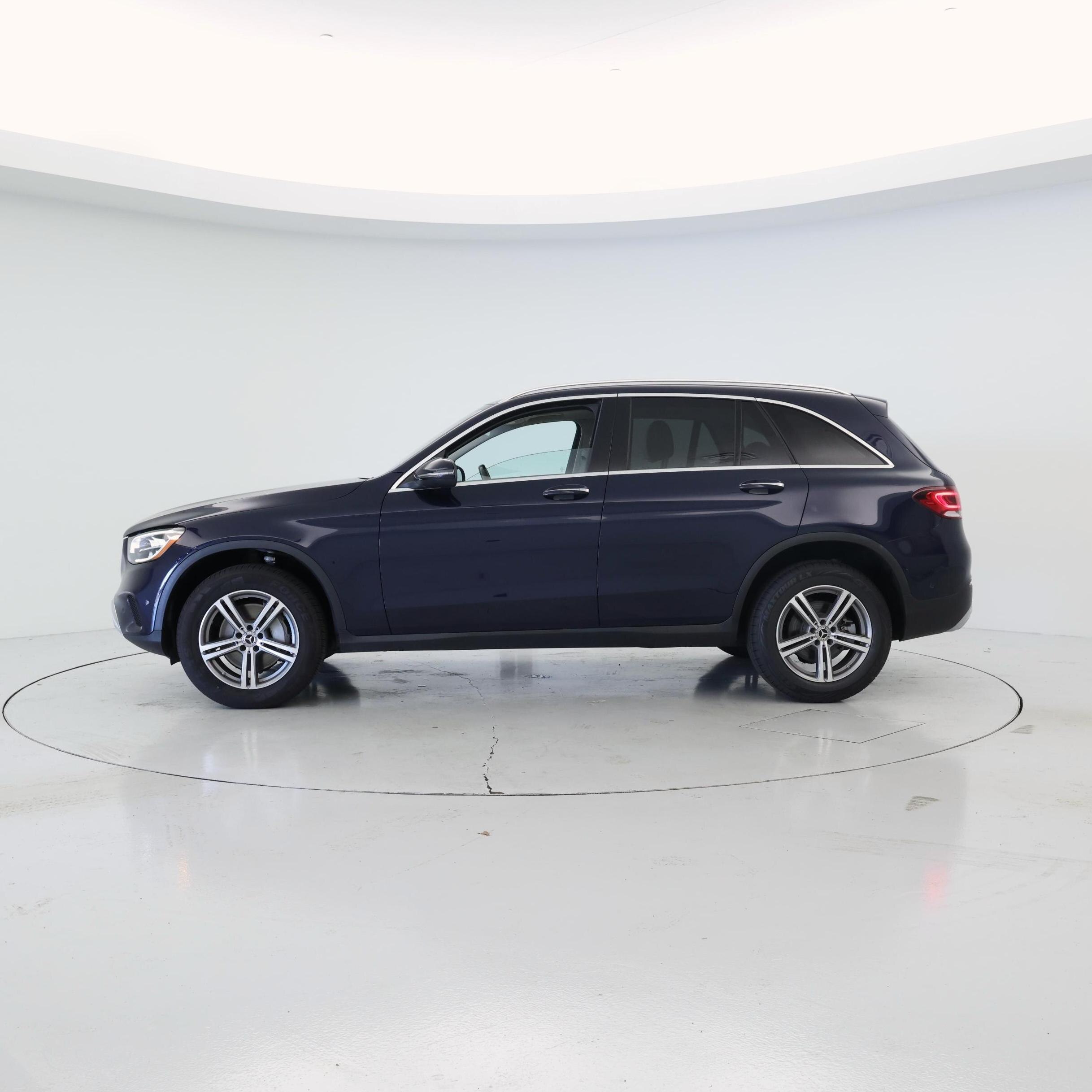 Thumbnail: 2022 Mercedes-Benz GLC - 3