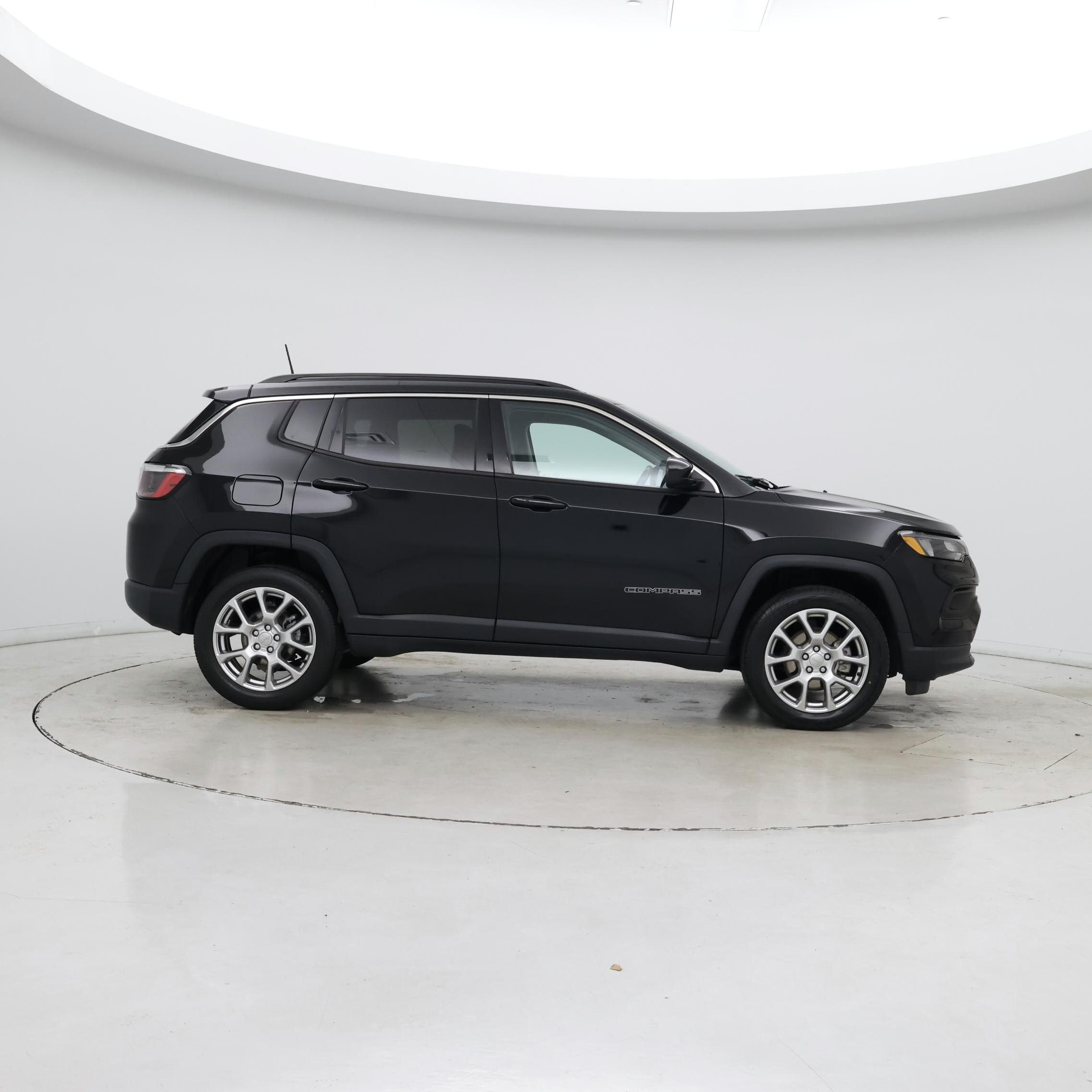 Thumbnail: 2022 Jeep Compass - 7
