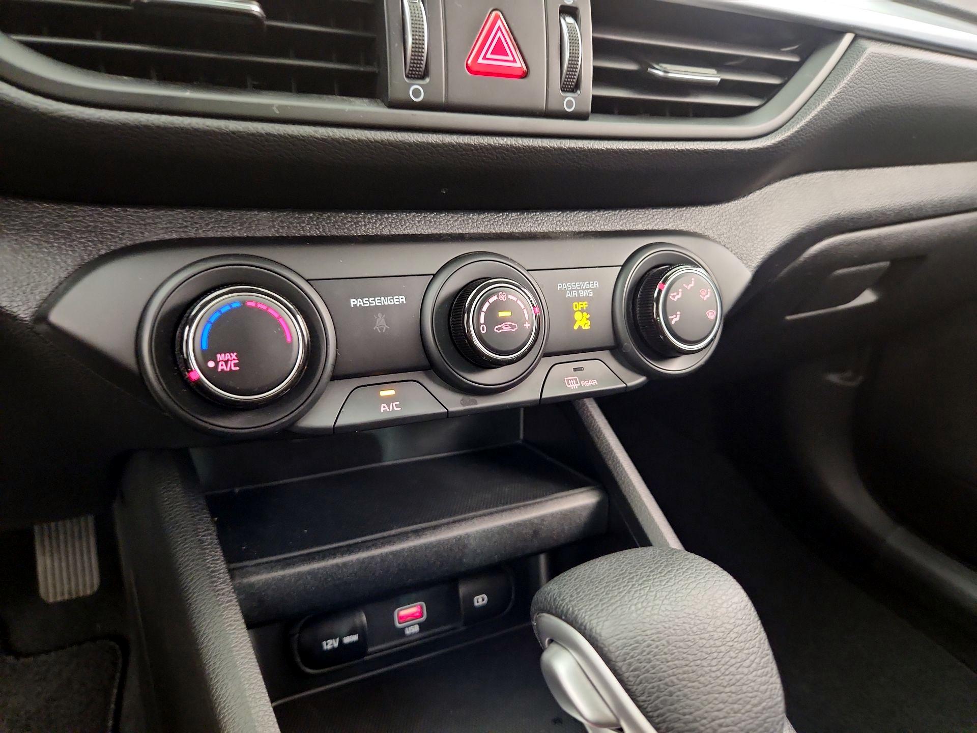 Thumbnail: 2024 Kia Forte - 16