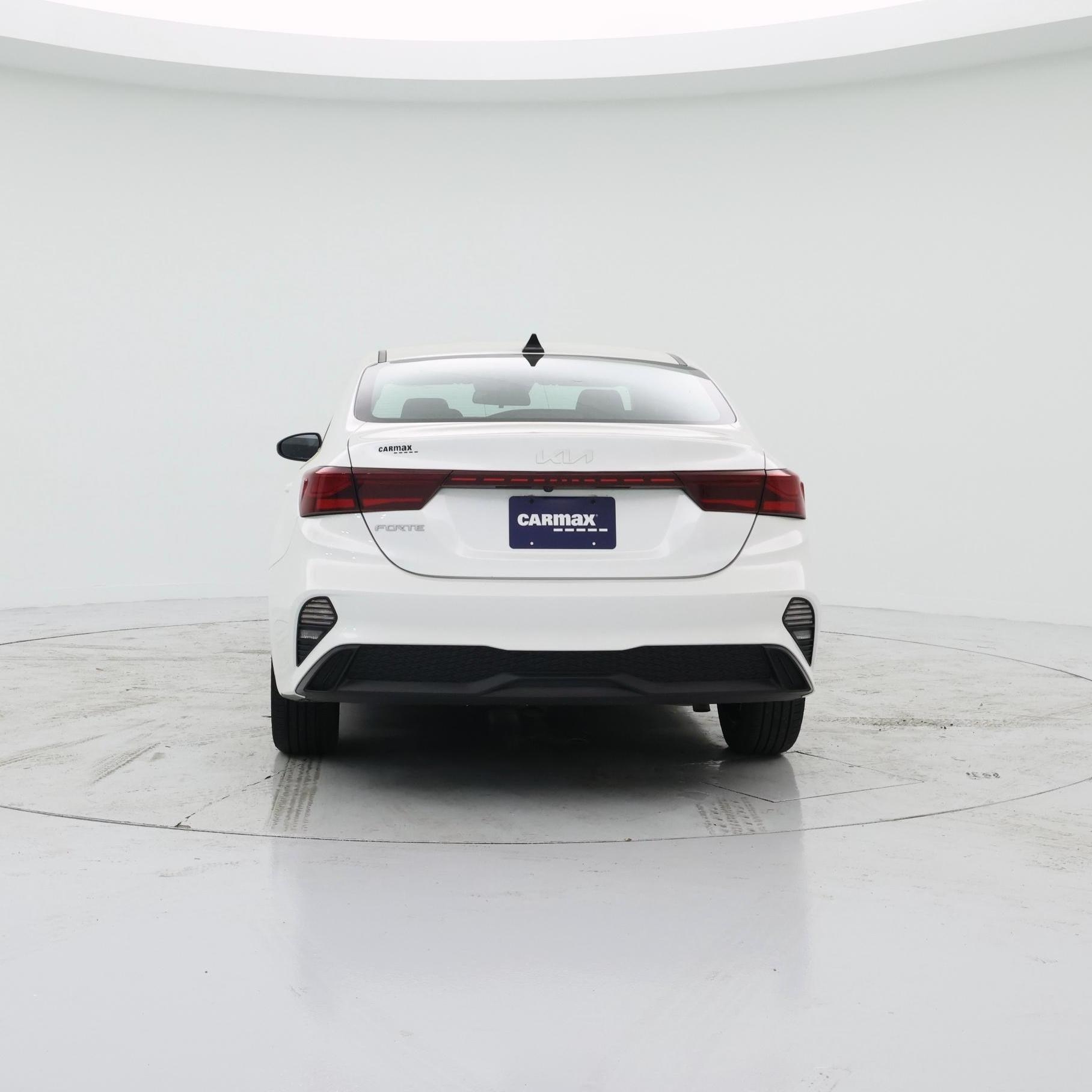 Thumbnail: 2024 Kia Forte - 6