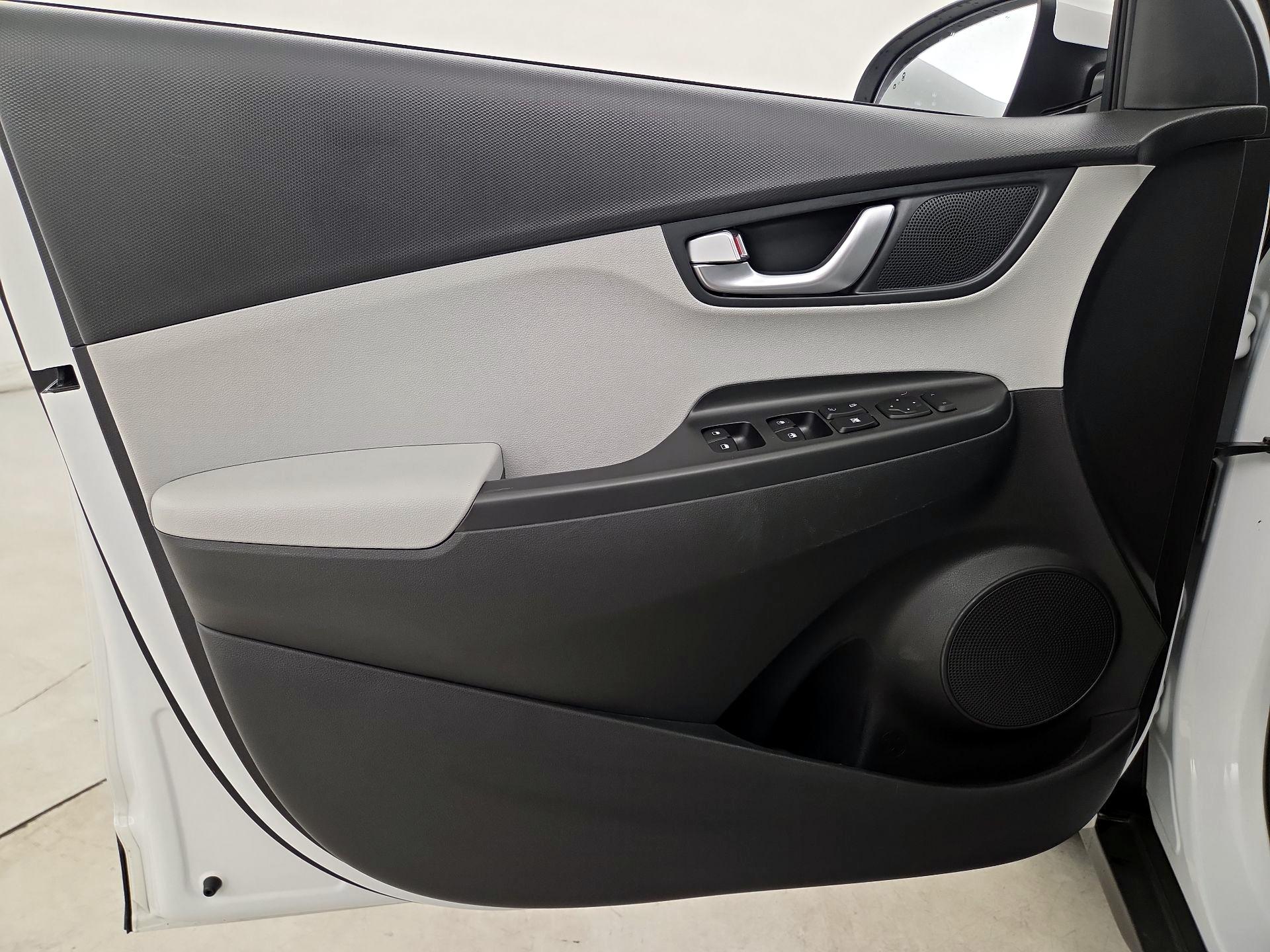 Thumbnail: 2023 Hyundai Kona - 12