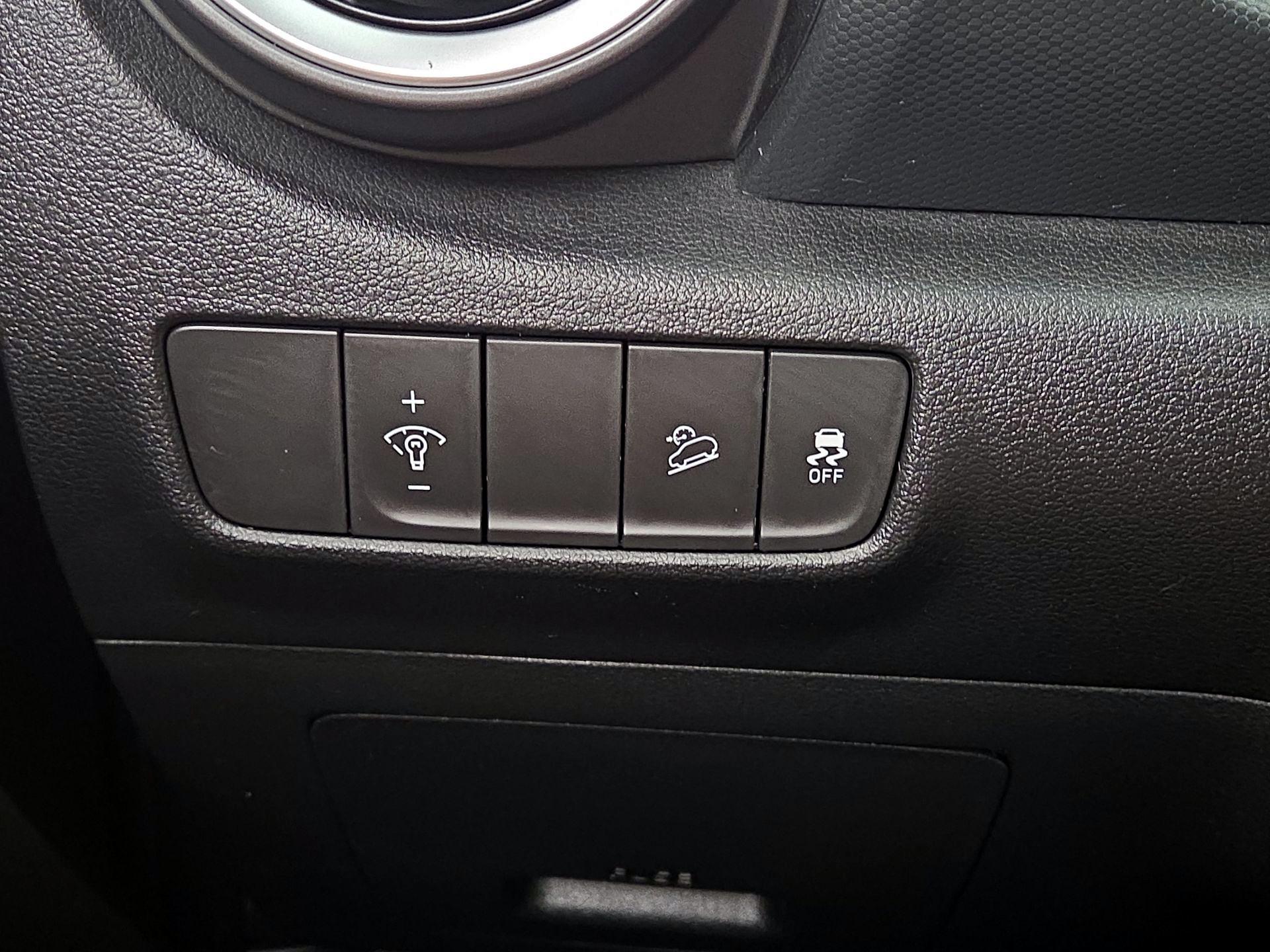 Thumbnail: 2023 Hyundai Kona - 13