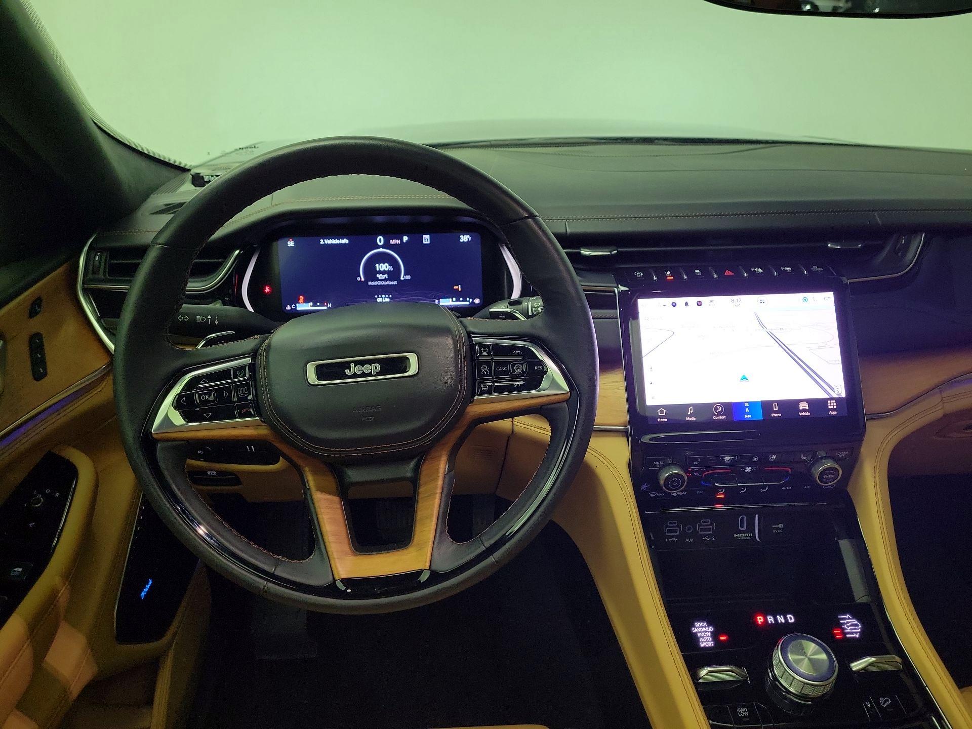 Thumbnail: 2023 Jeep Grand Cherokee - 10