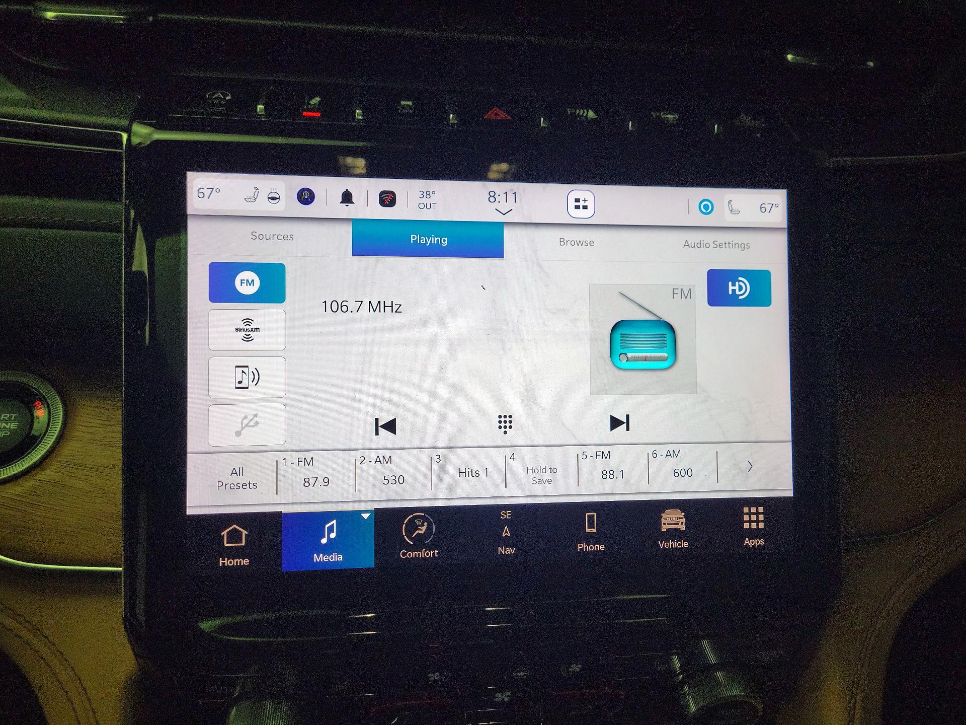 Thumbnail: 2023 Jeep Grand Cherokee - 16