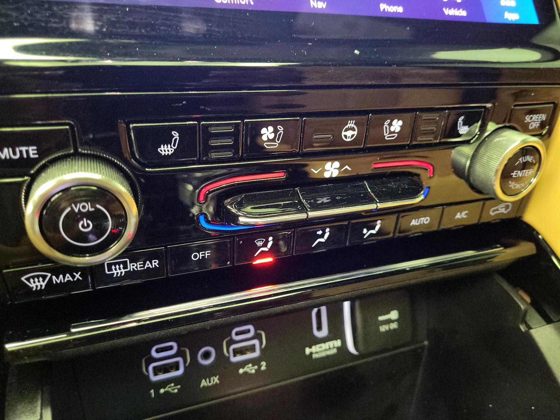 Thumbnail: 2023 Jeep Grand Cherokee - 17