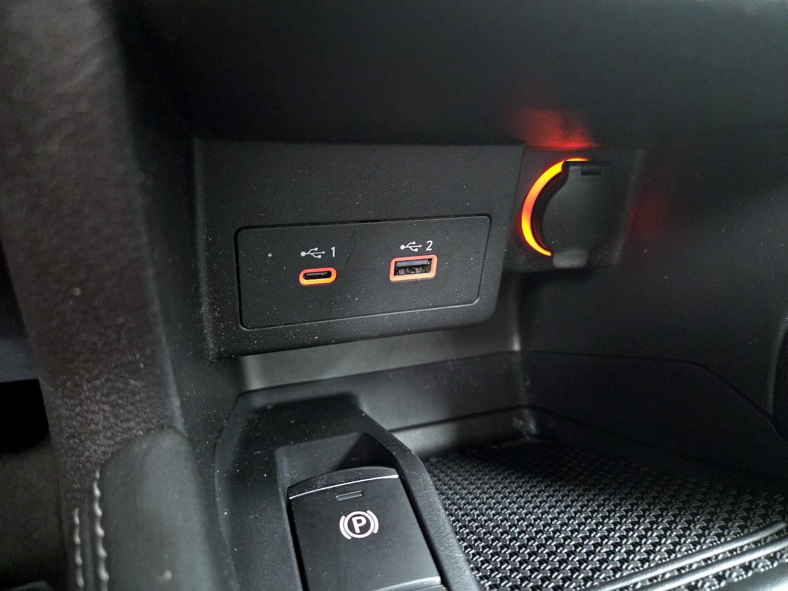 2022 Nissan Kicks SV - Photo 18