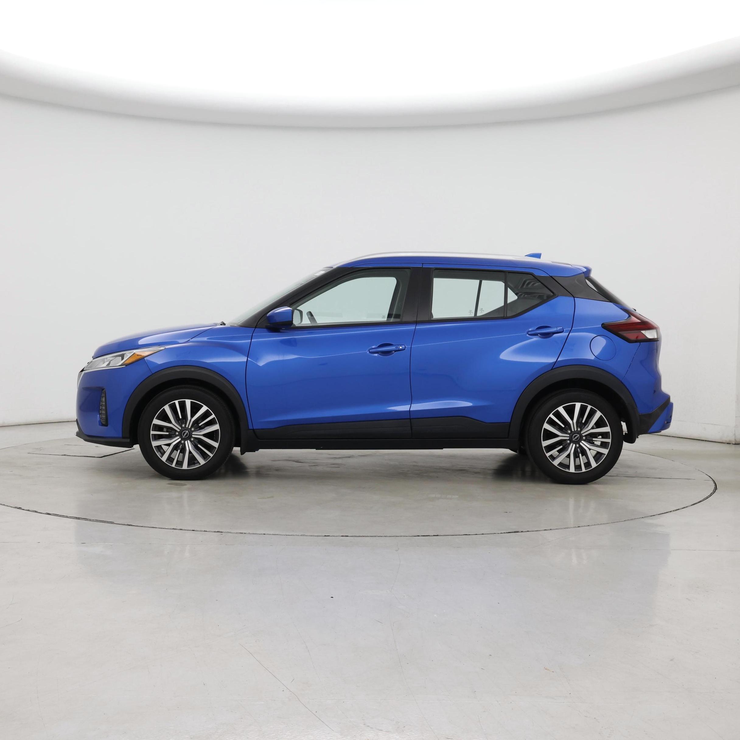 Thumbnail: 2022 Nissan Kicks - 3