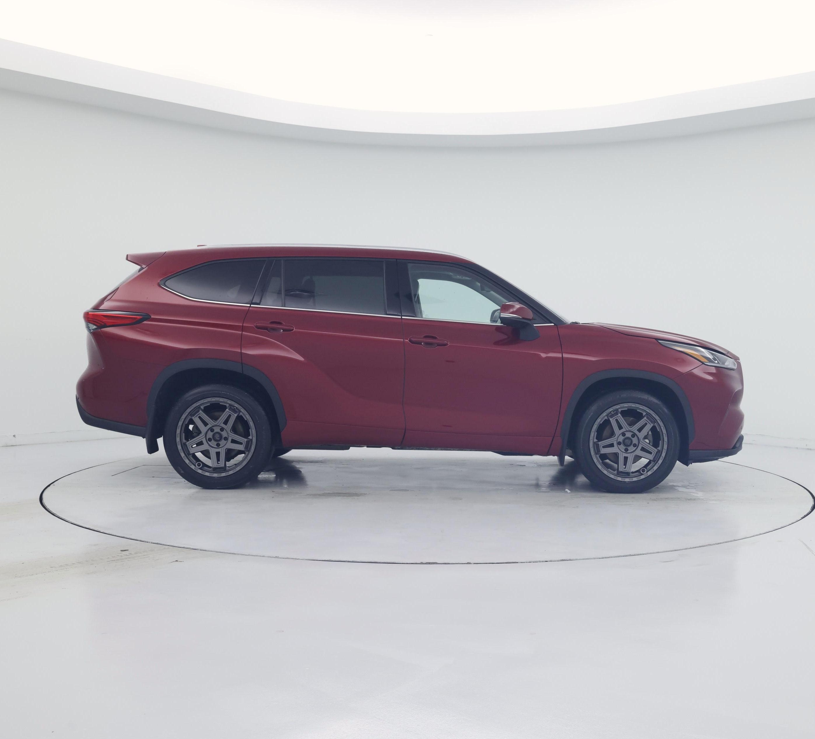 Thumbnail: 2022 Toyota Highlander - 7