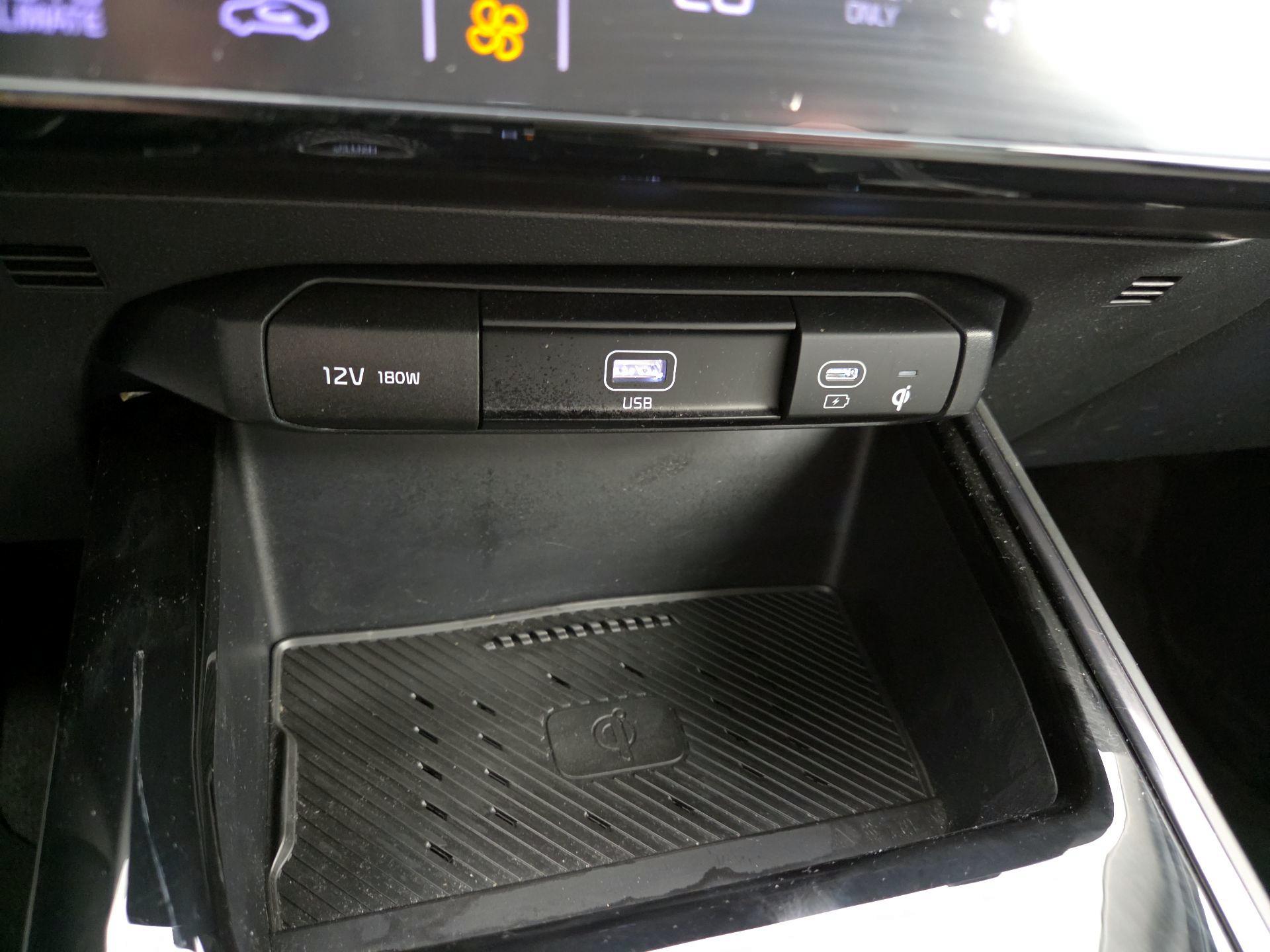 Thumbnail: 2023 Kia Niro - 19