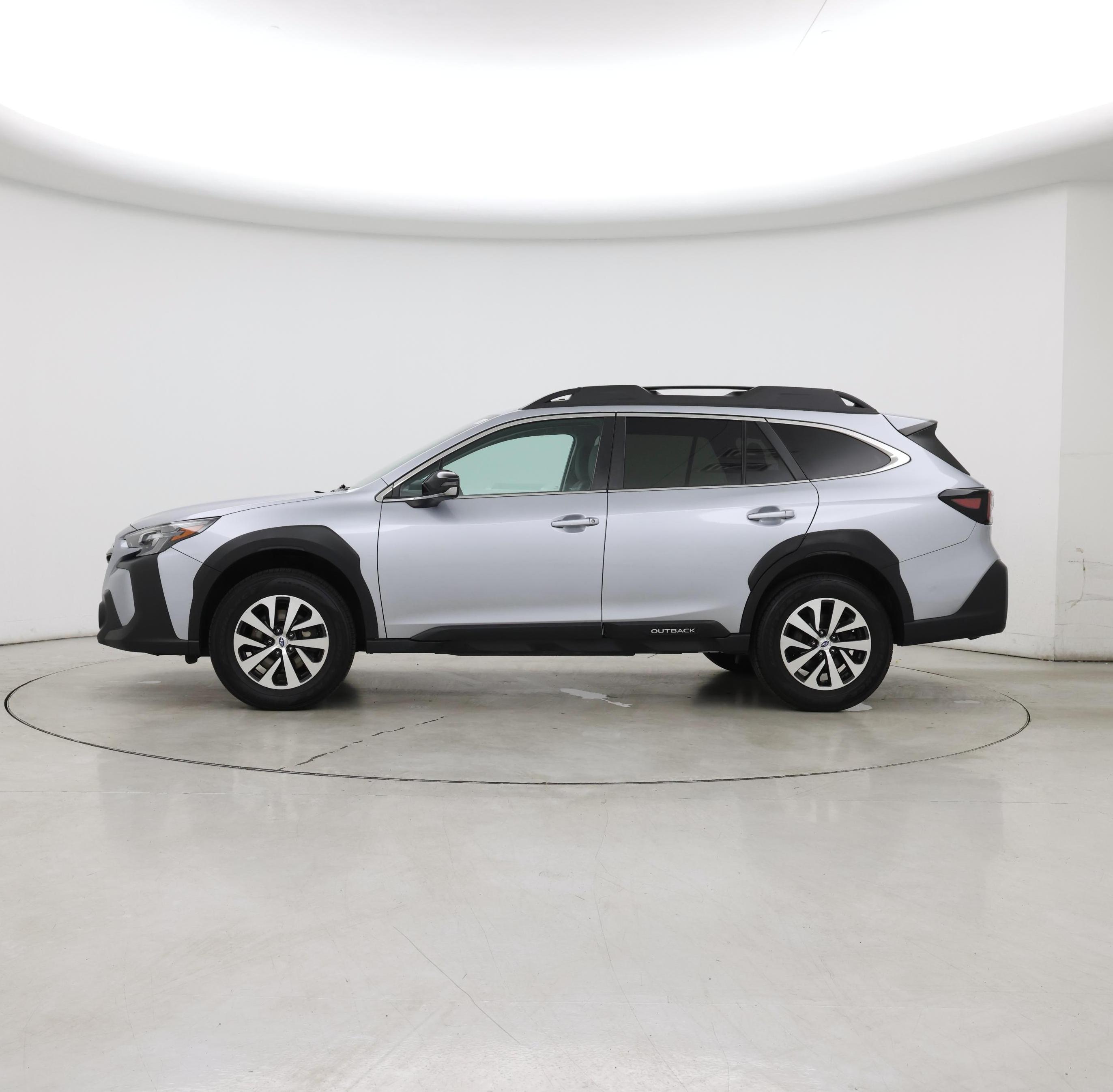 Thumbnail: 2023 Subaru Outback - 3