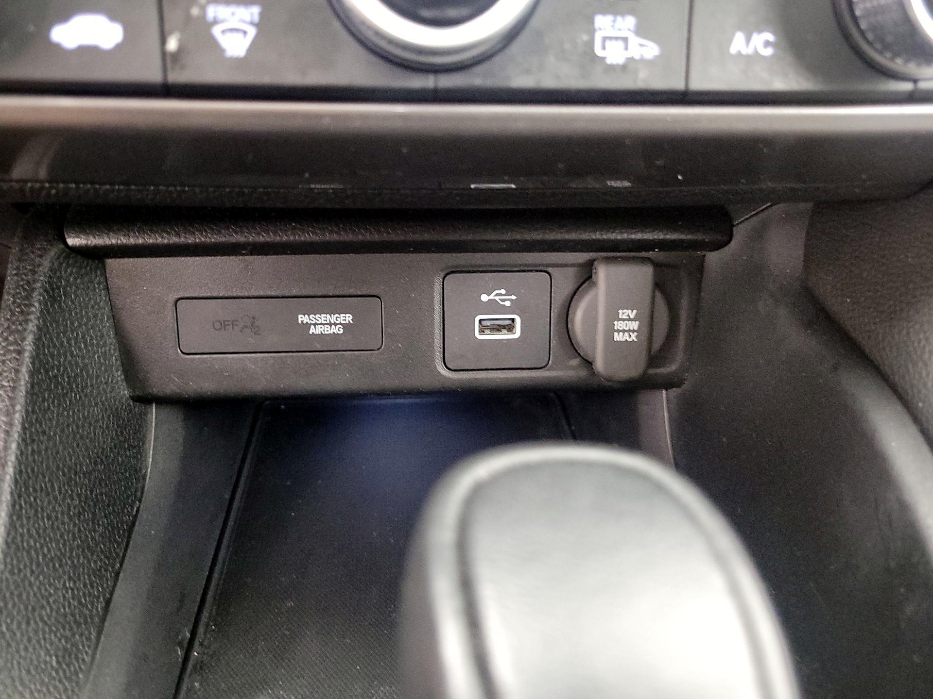 Thumbnail: 2023 Acura Integra - 18