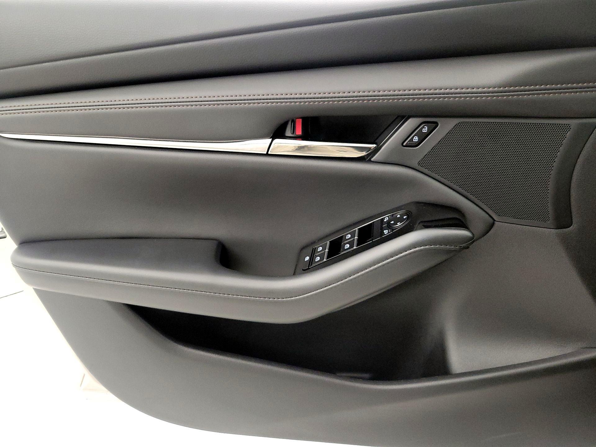 Thumbnail: 2023 Mazda Mazda3 - 12