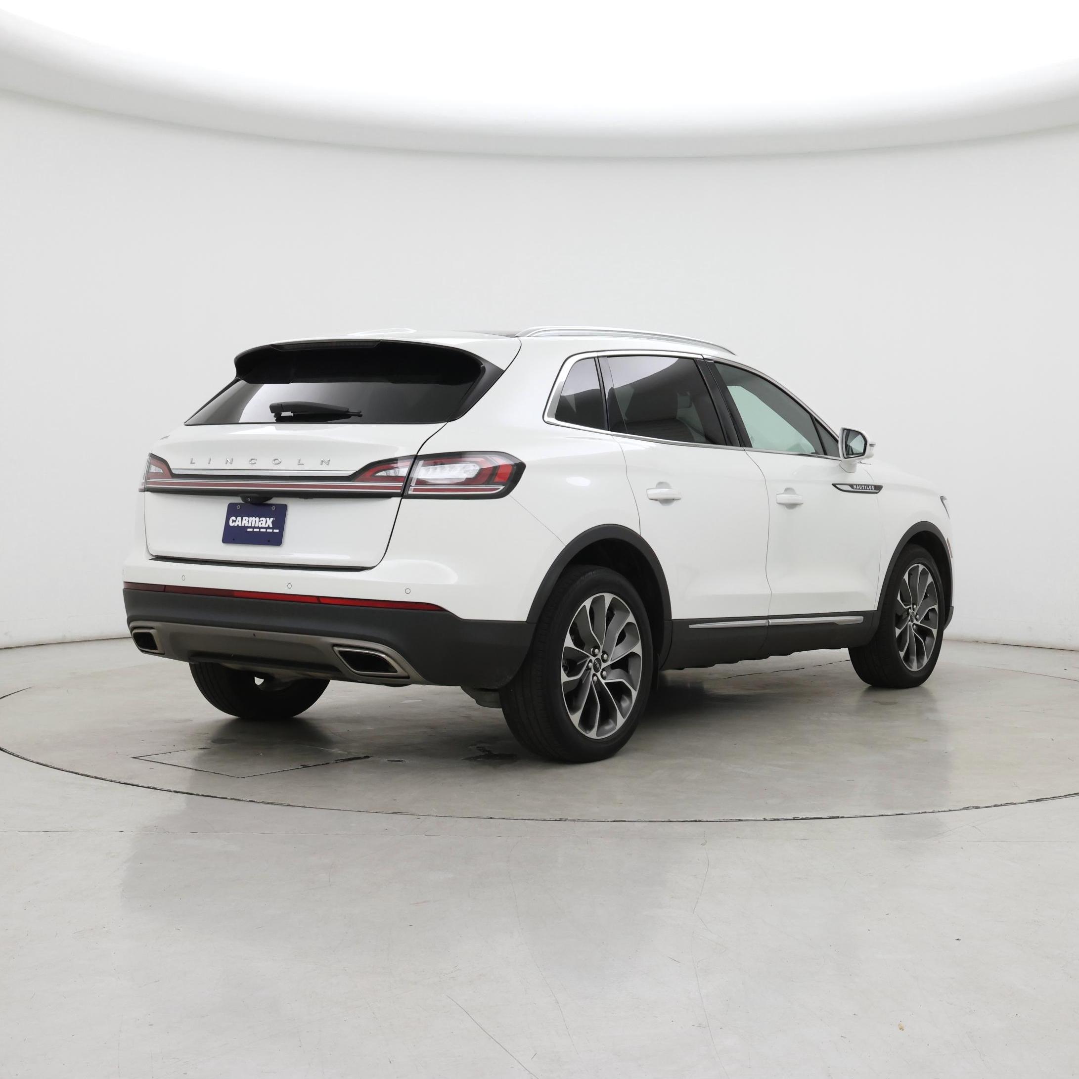 Thumbnail: 2022 Lincoln Nautilus - 8